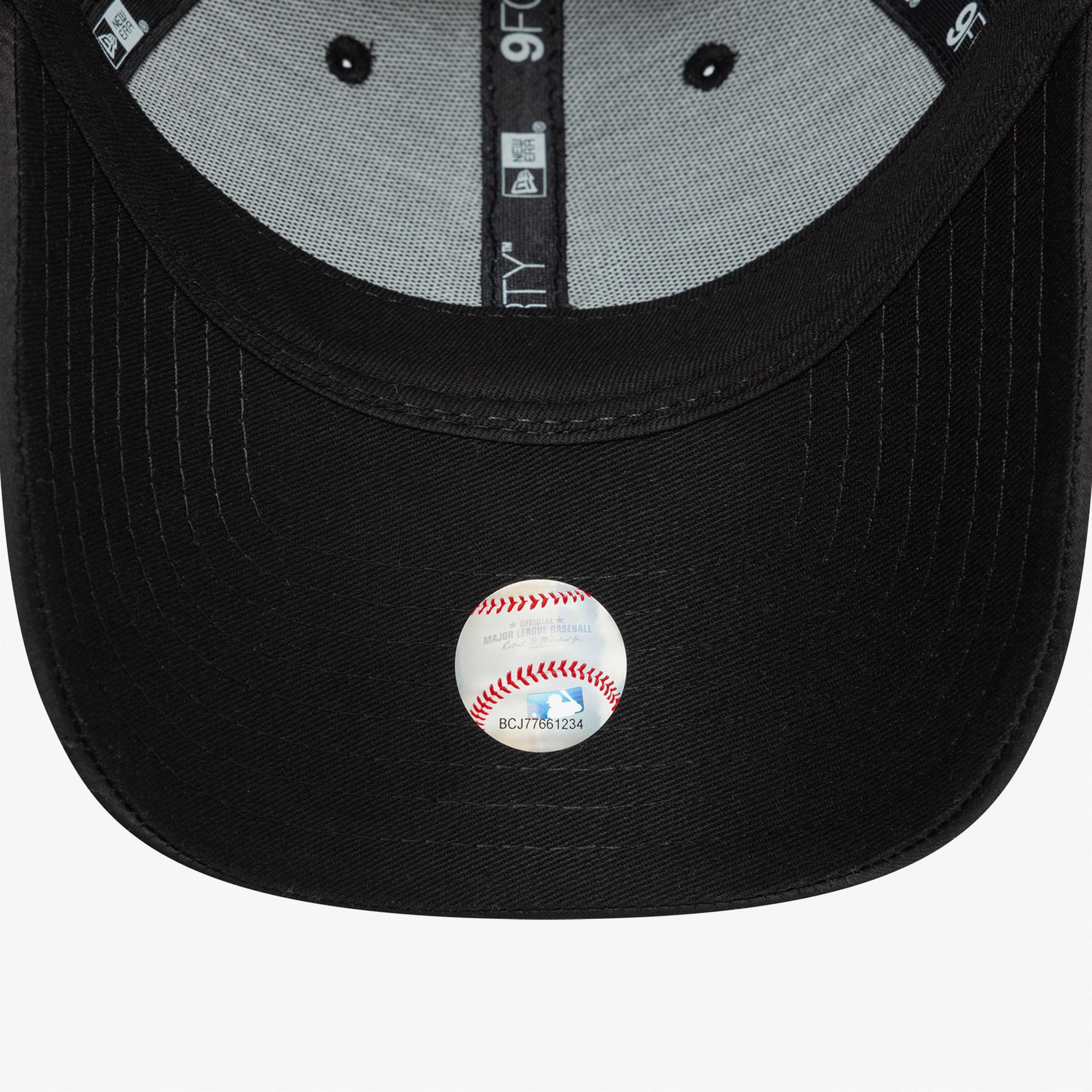 New Era New York Yankees Satin 9Forty Kadın Siyah Şapka