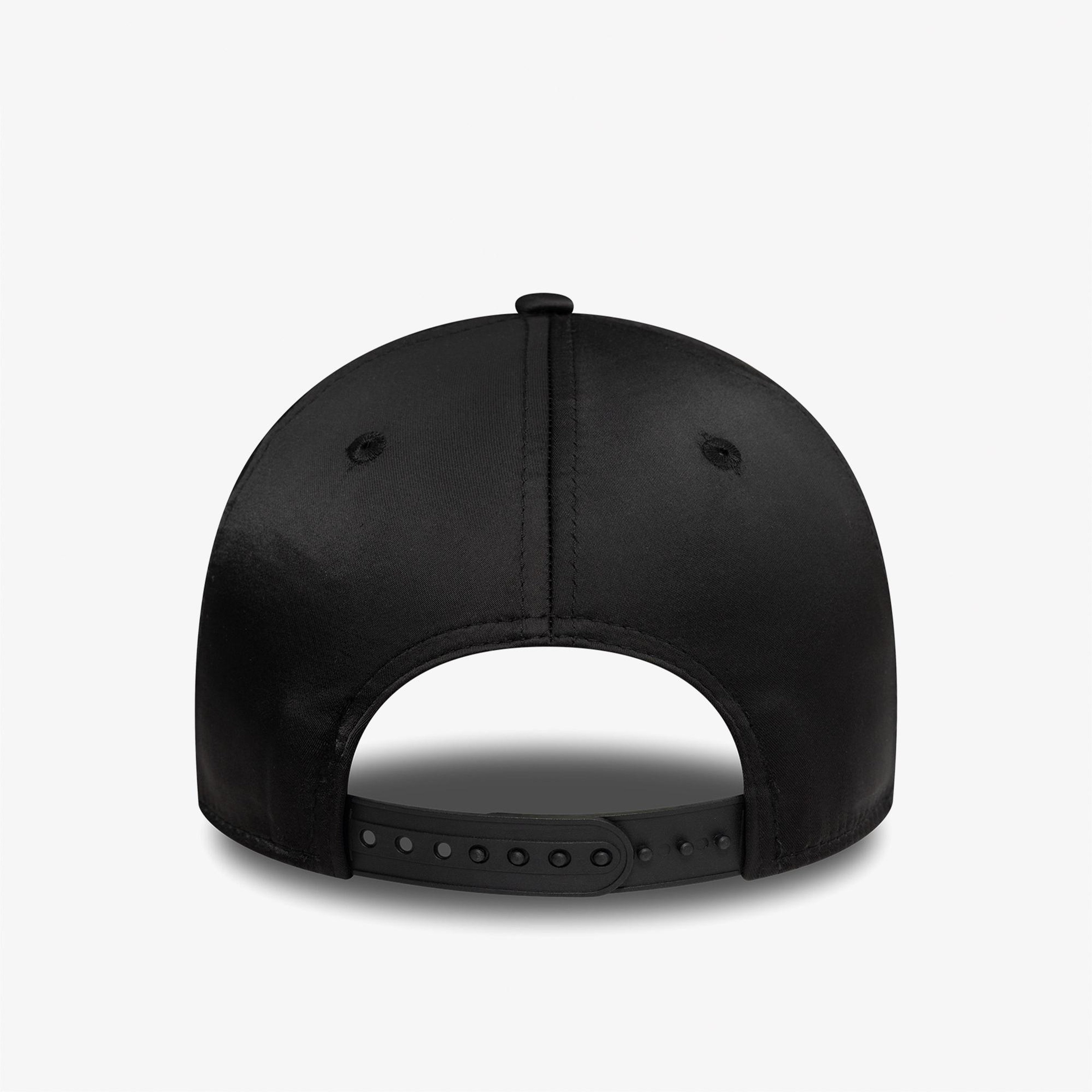 New Era New York Yankees Satin 9Forty Kadın Siyah Şapka