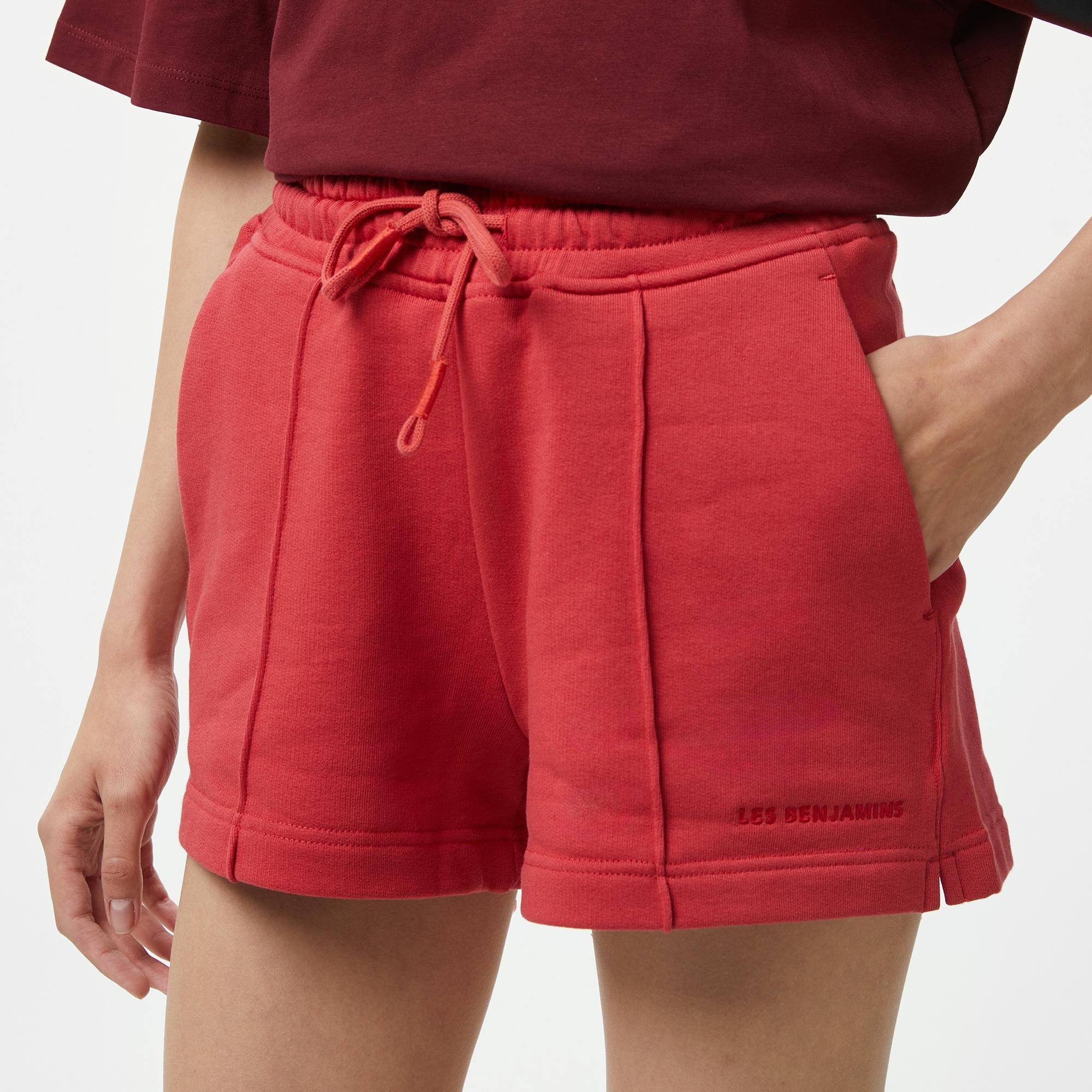 Les Benjamins Essentials Kadın Kırmızı Şort