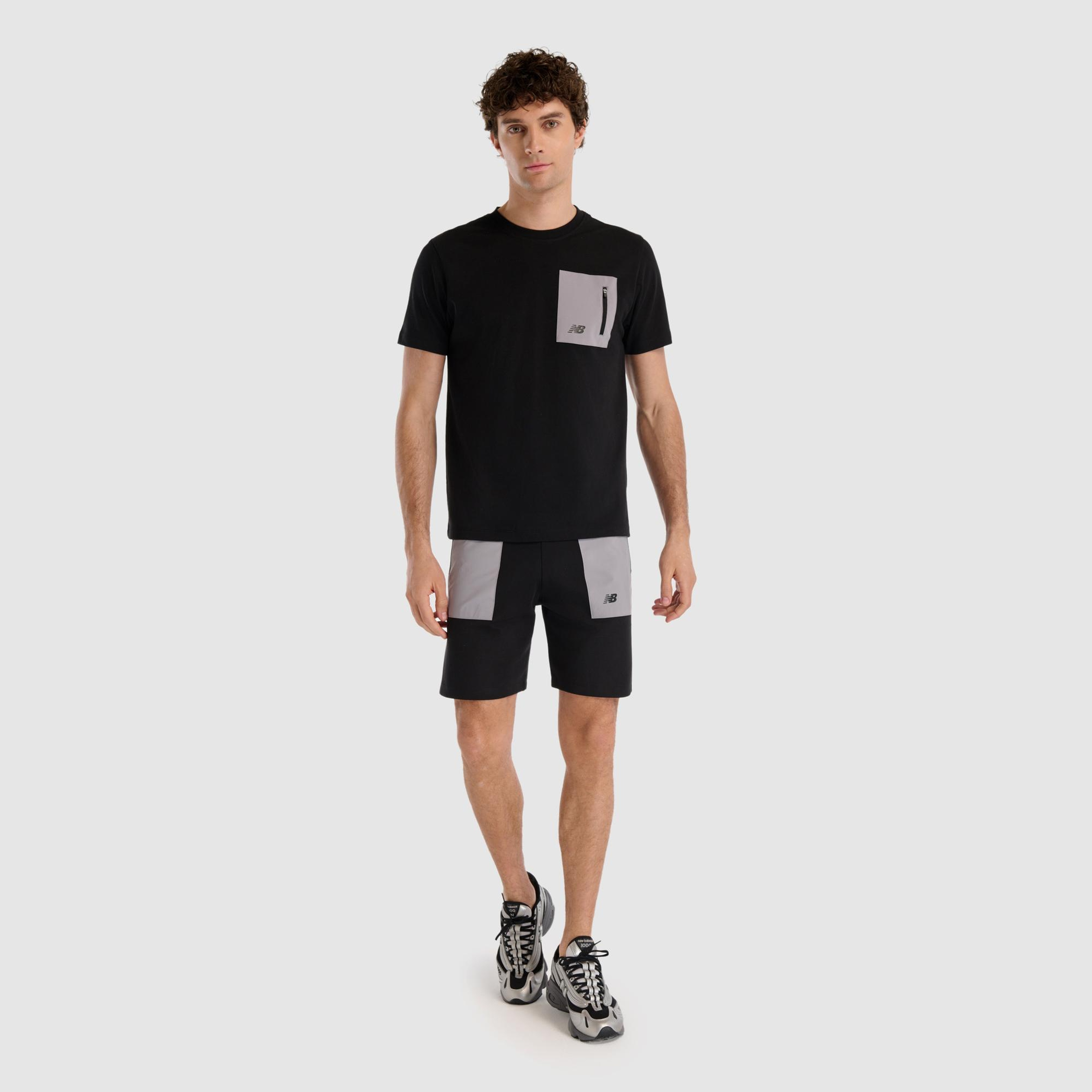 New Balance Erkek Siyah T-Shirt