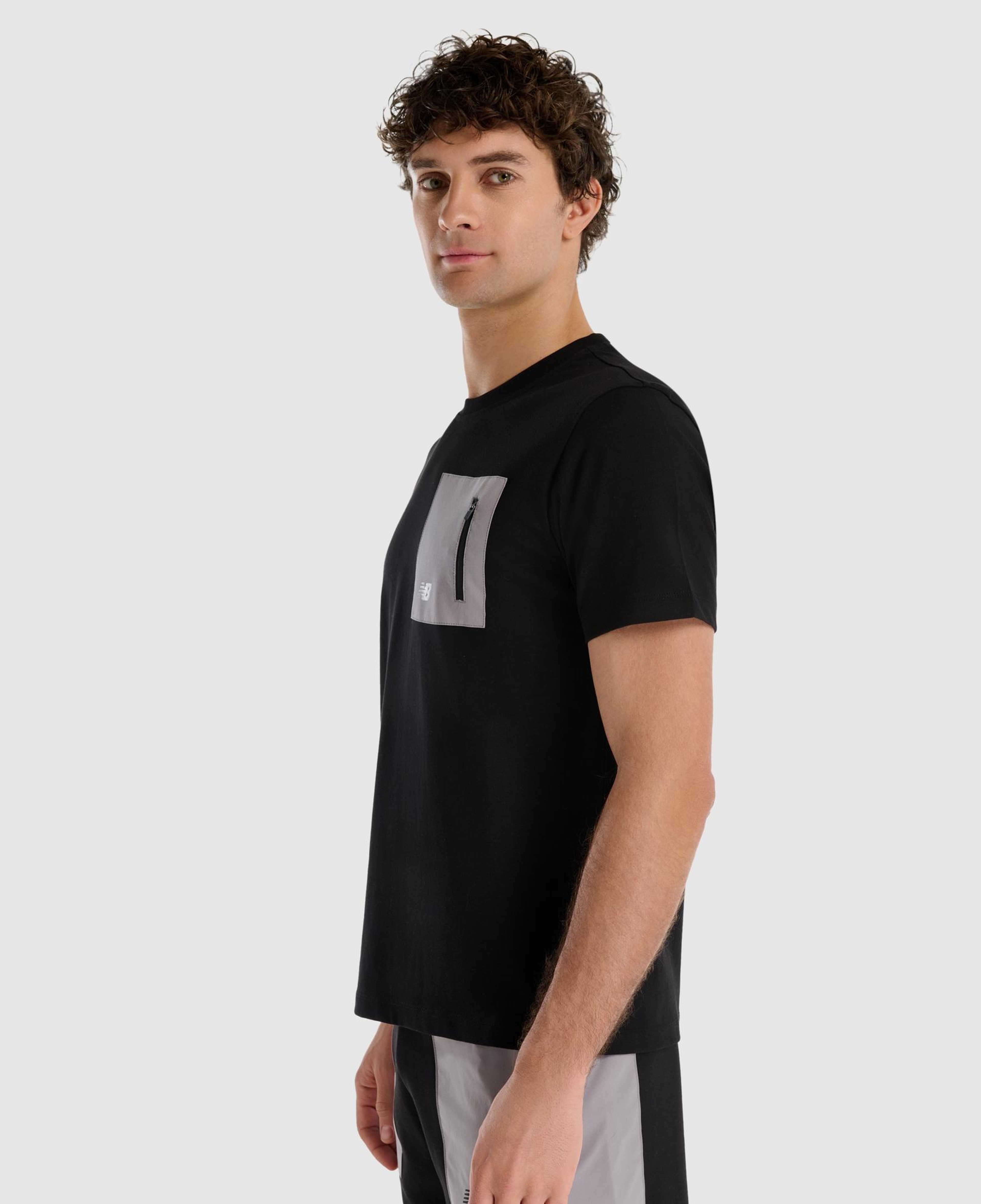 New Balance Erkek Siyah T-Shirt