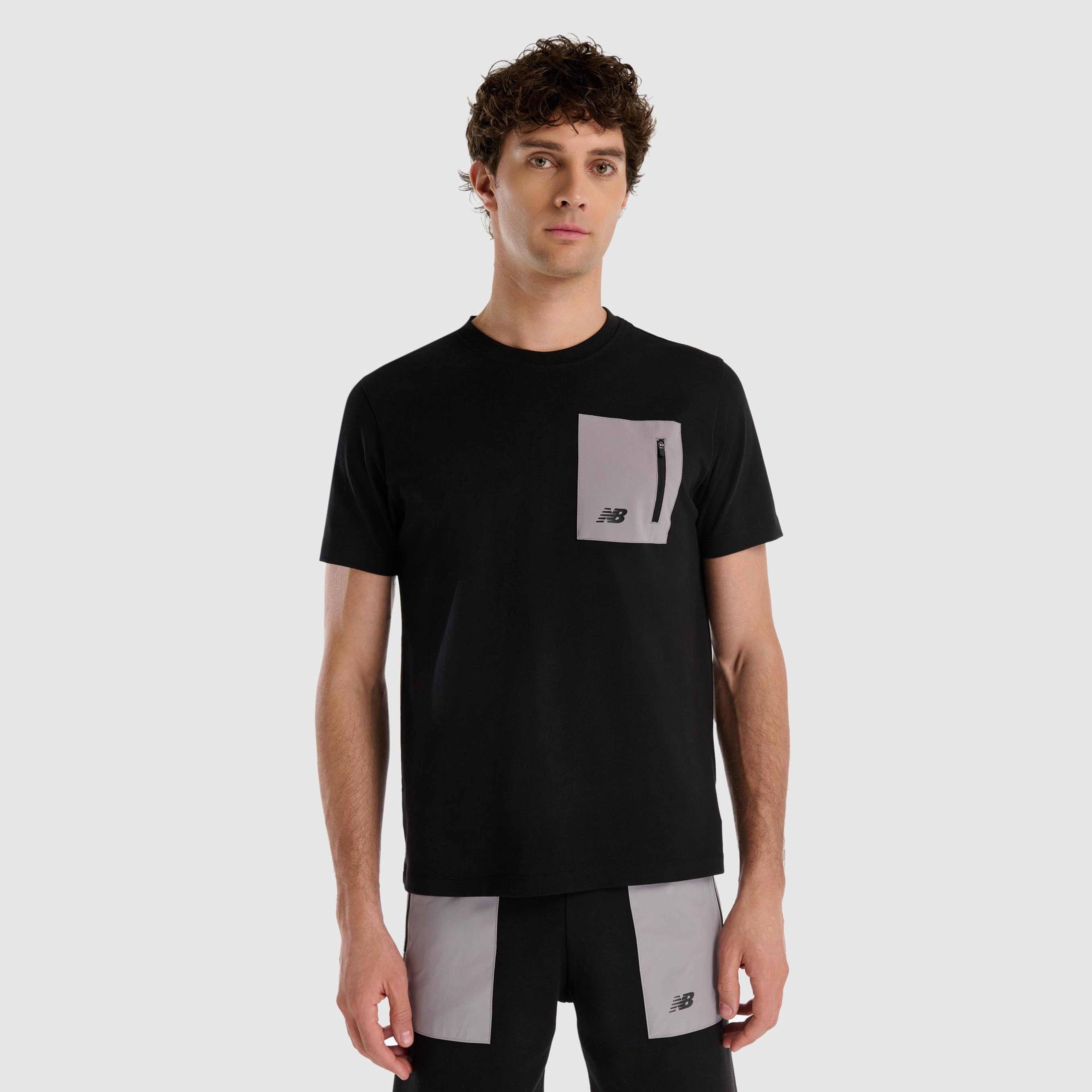 New Balance Erkek Siyah T-Shirt