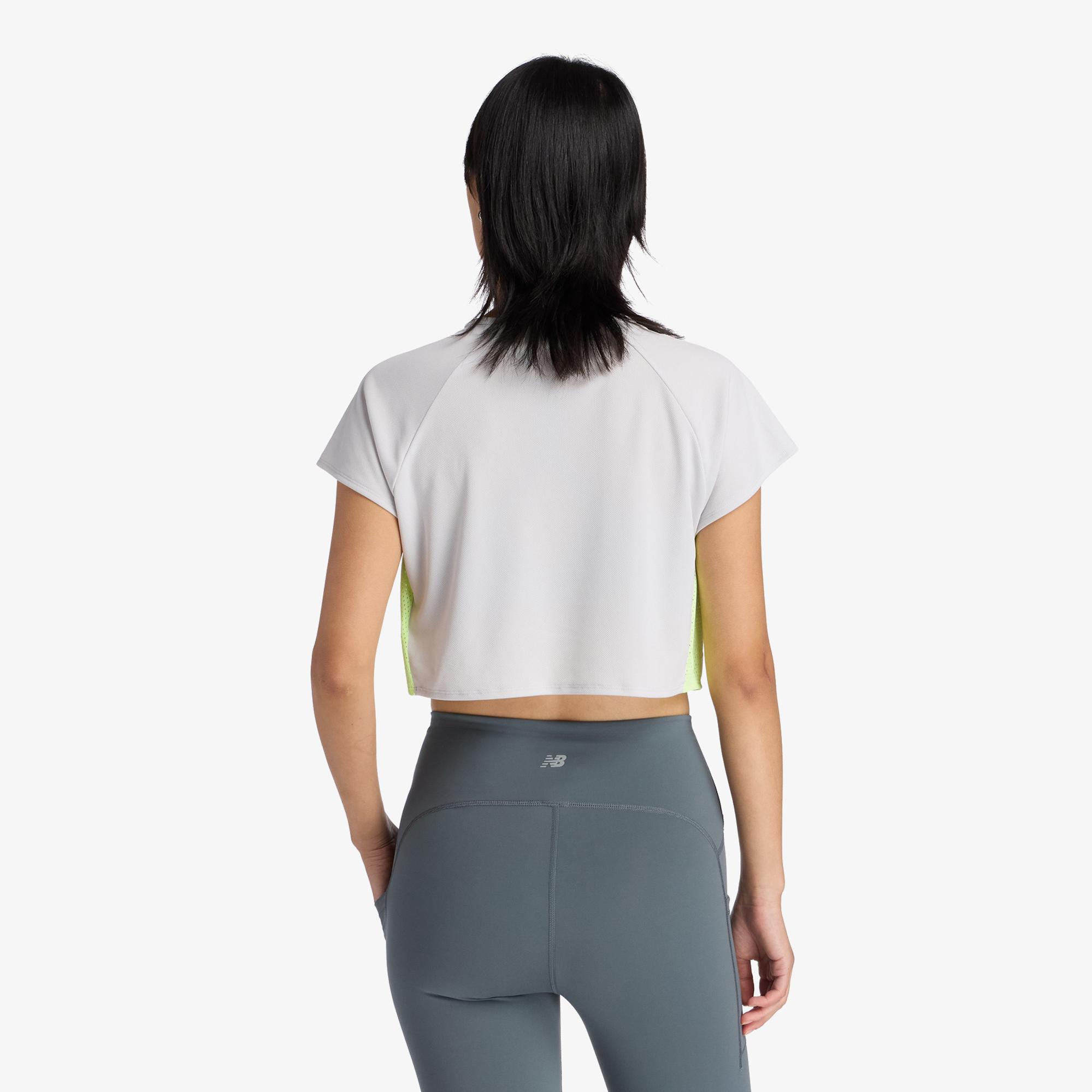 New Balance Fast Days  Kadın Gri T-Shirt