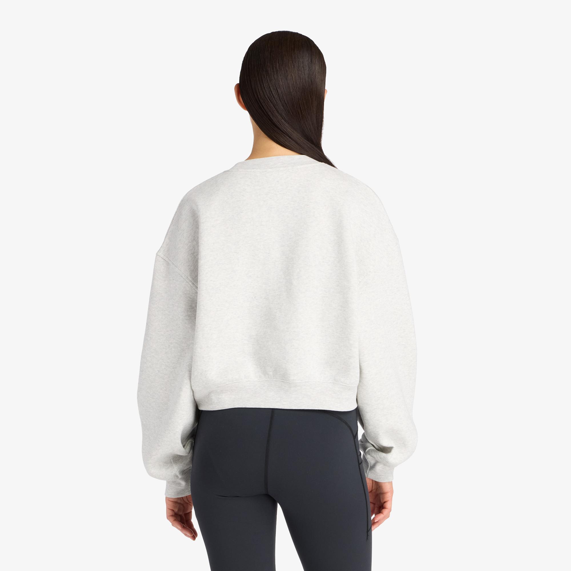 New Balance Linear Heritage Fleece Kadın Gri Sweatshirt