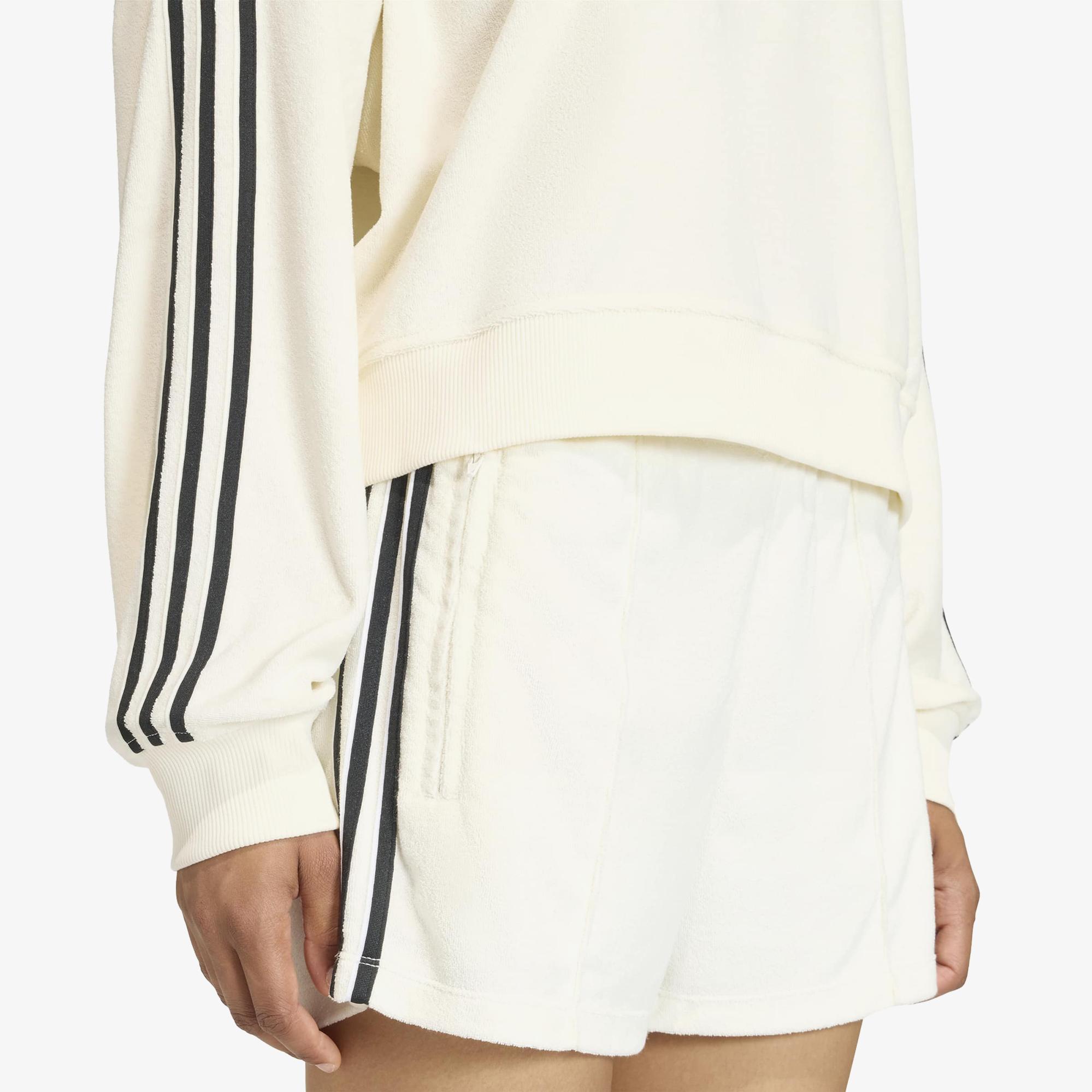 adidas Terry Towel V Neck Kadın Beyaz Sweatshirt