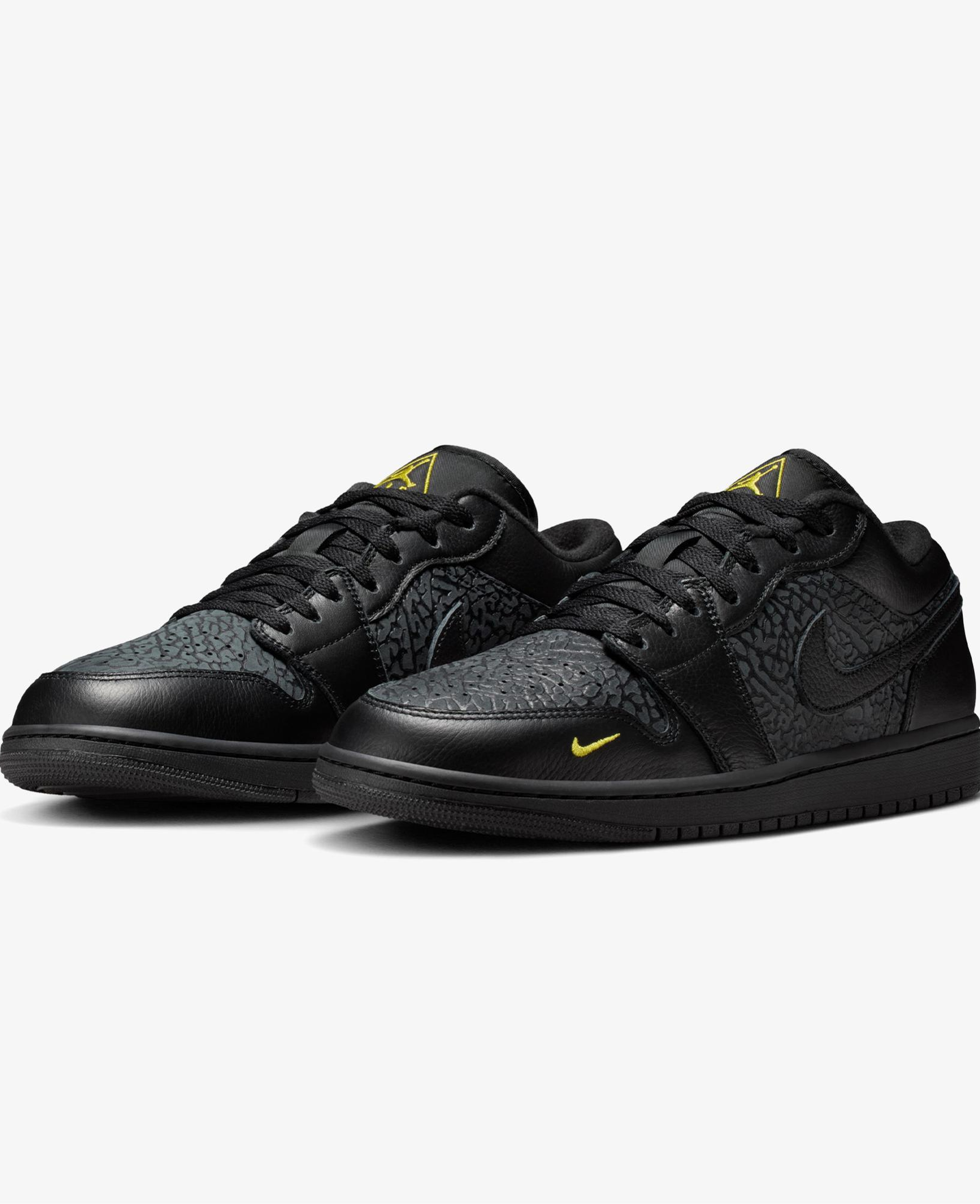 Jordan Air 1 Low SE Erkek Siyah Spor Ayakkabı