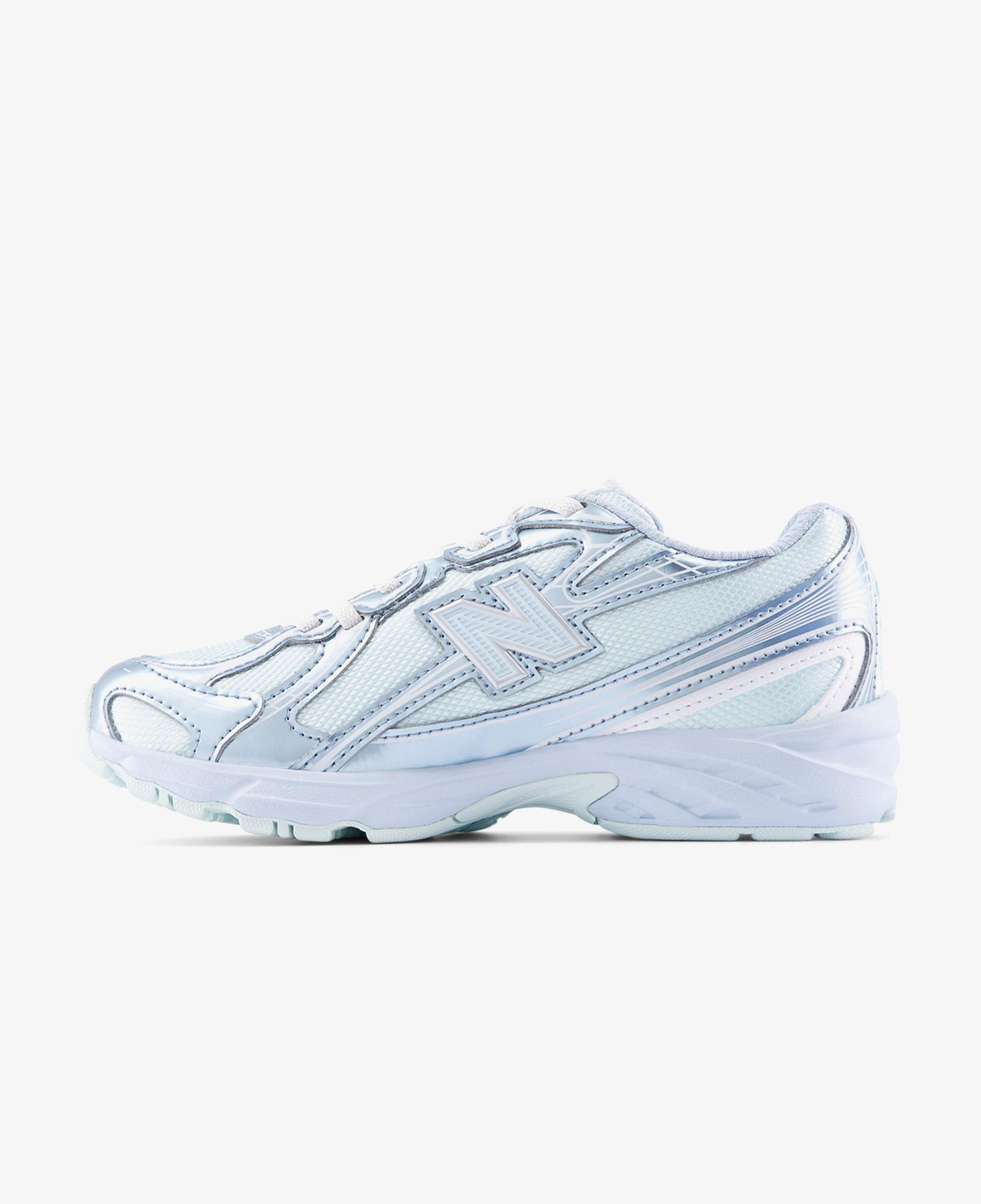 New Balance 740 Çocuk Bej Spor Ayakkabı