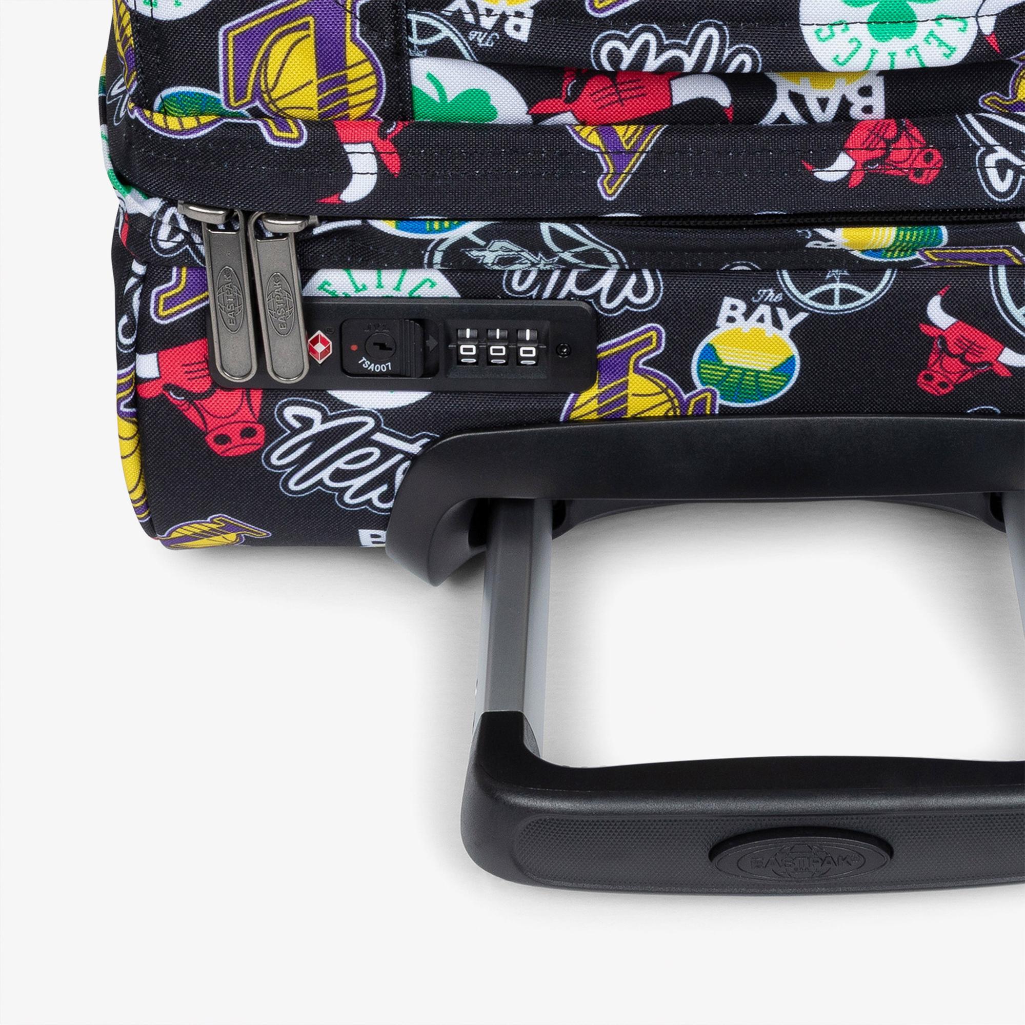 Eastpak Transit'R S NBA Takım Desenli Unisex Renkli Valiz