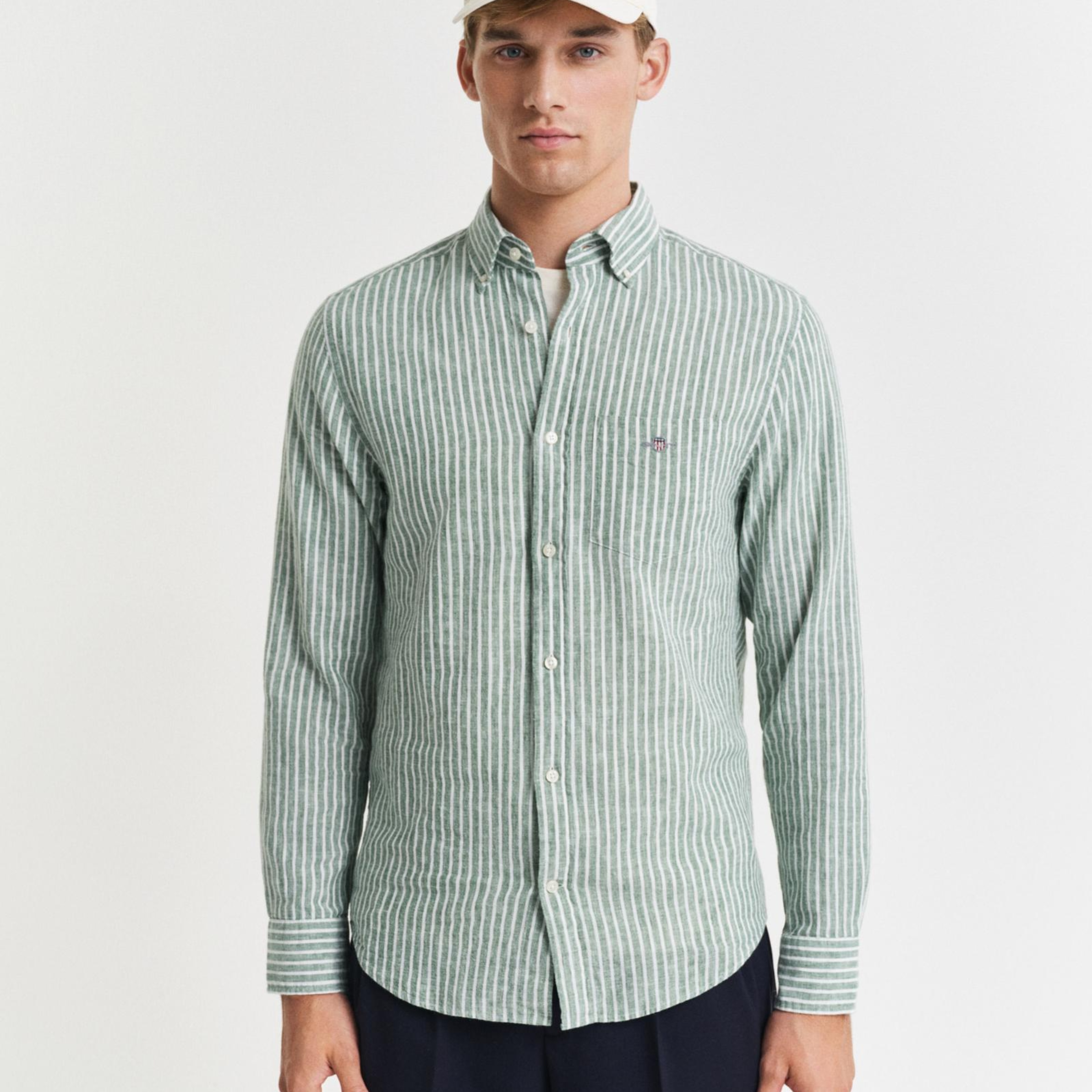 GANT Erkek Yeşil Regular Fit Düğmeli Yaka Çizgili Keten Gömlek