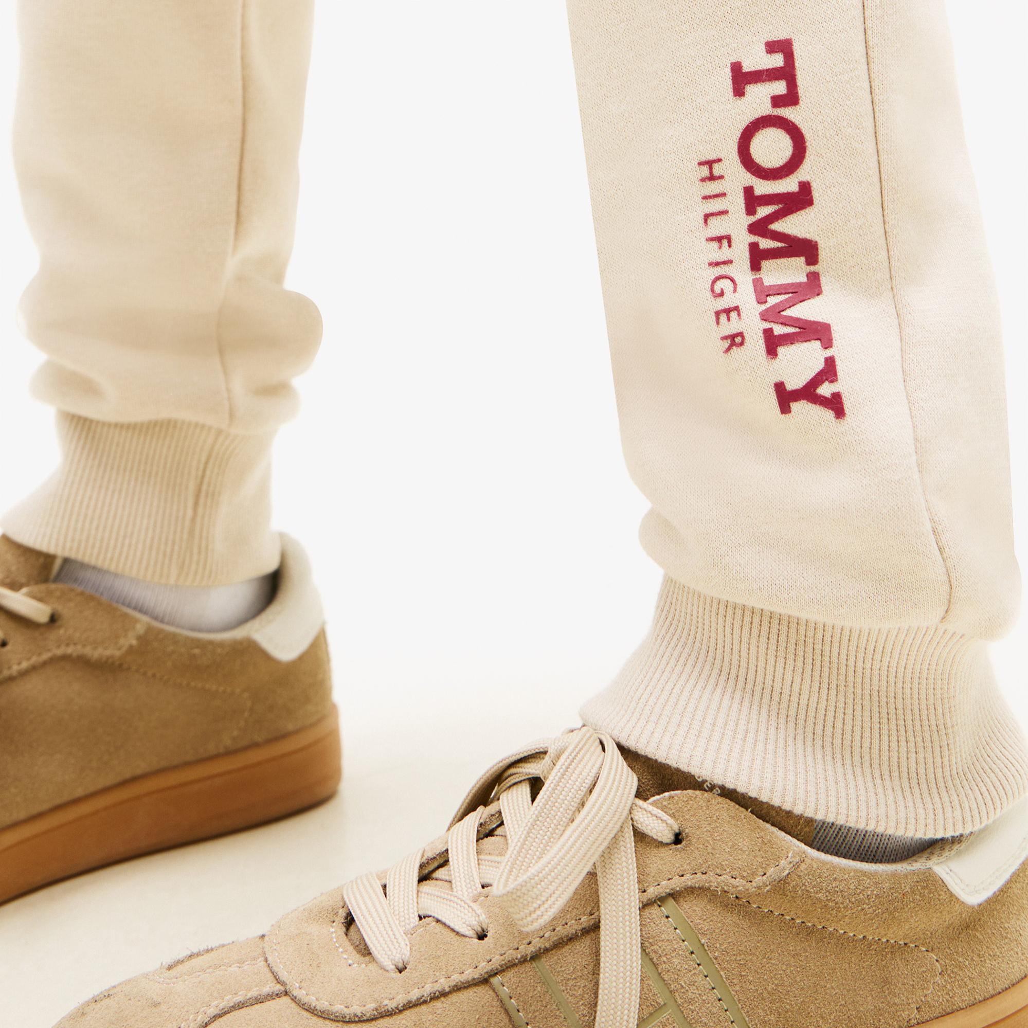 Tommy Hilfiger Monotype Print Graphic Çocuk Bej Eşofman Altı