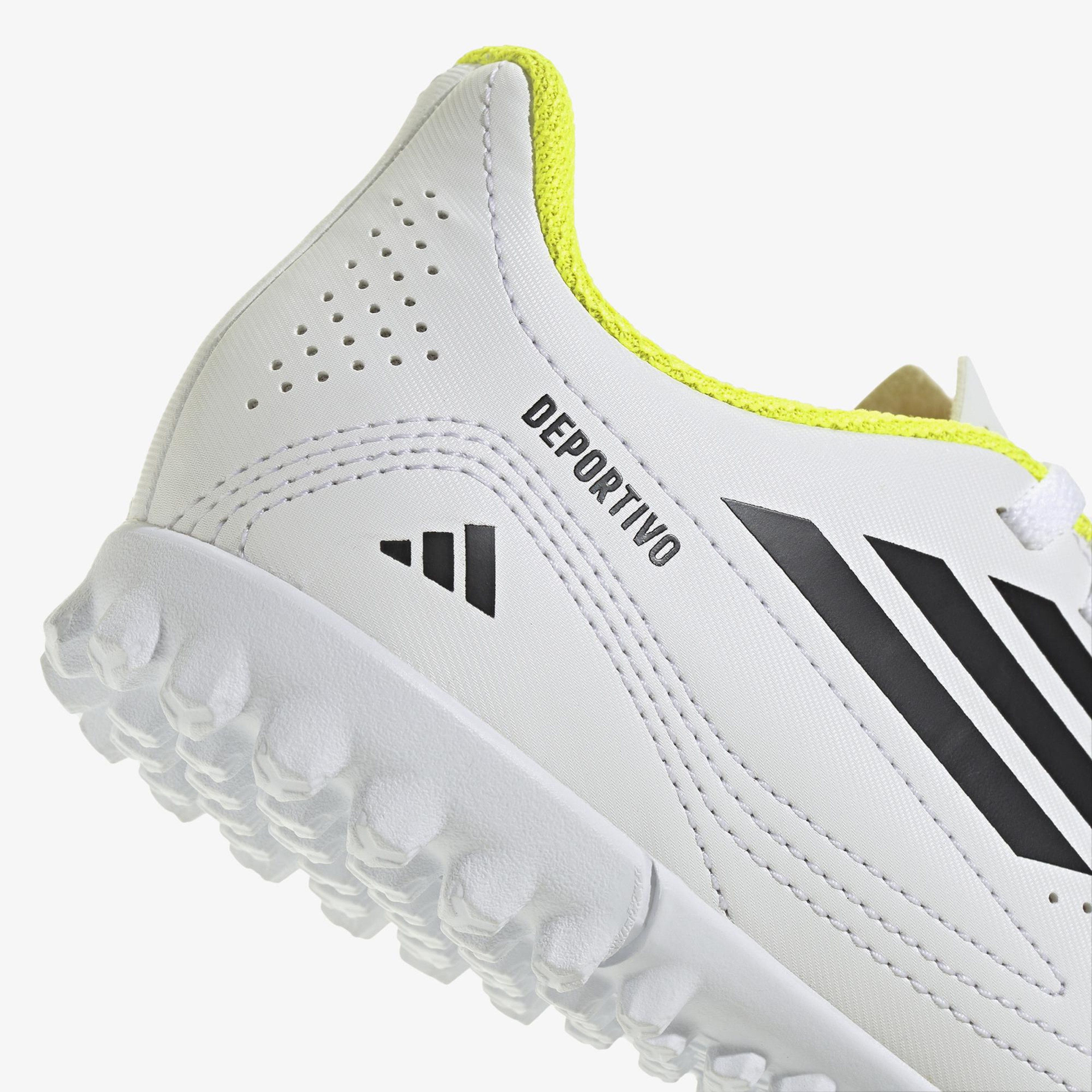 adidas Deportivo III Turf Çocuk Beyaz Çim Saha Ayakkabısı