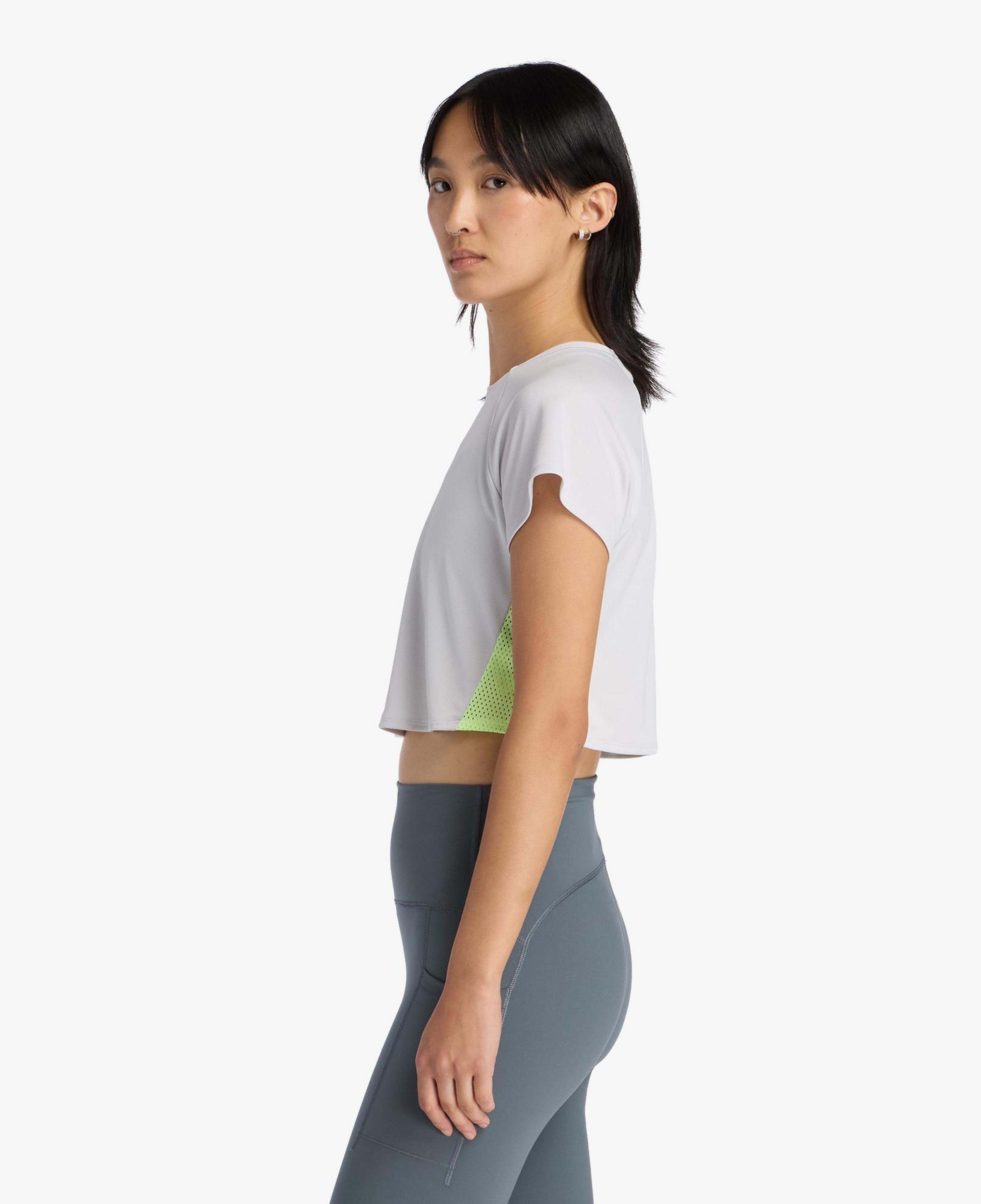 New Balance Fast Days  Kadın Gri T-Shirt