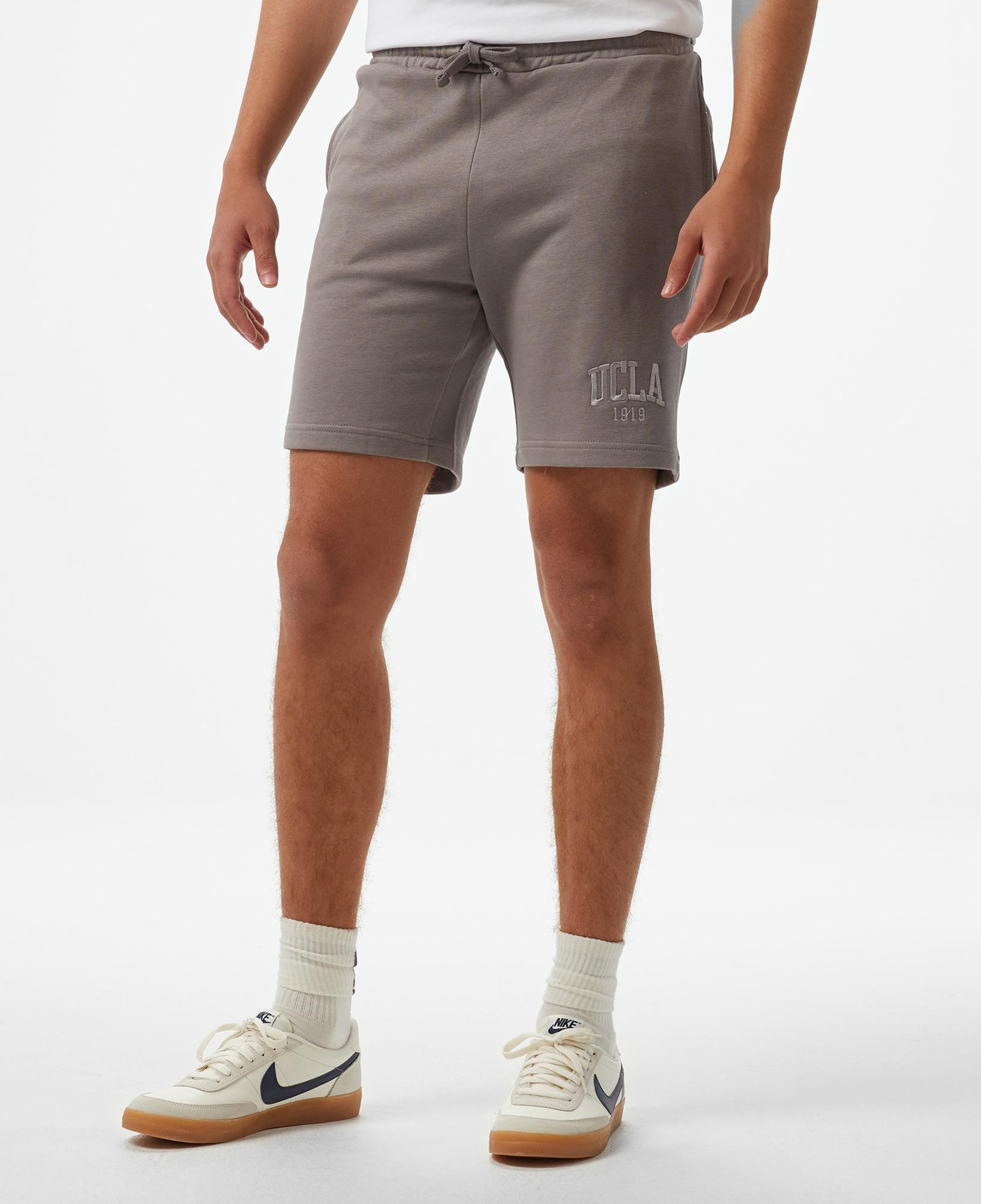 Ucla Nakışlı Standard Fit Erkek Gri Şort