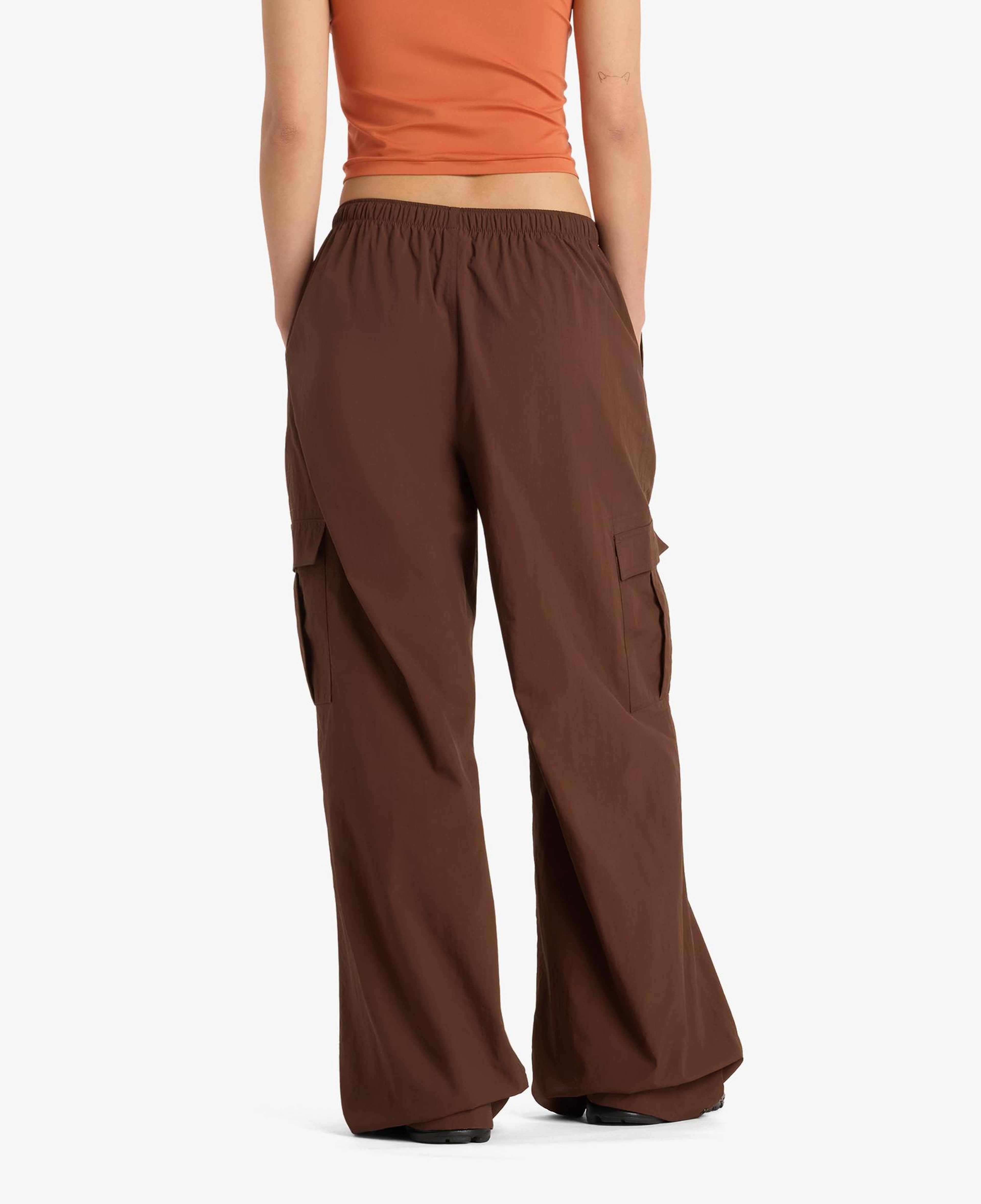 New Balance Woven Cargo Kadın Kahverengi Eşofman Altı