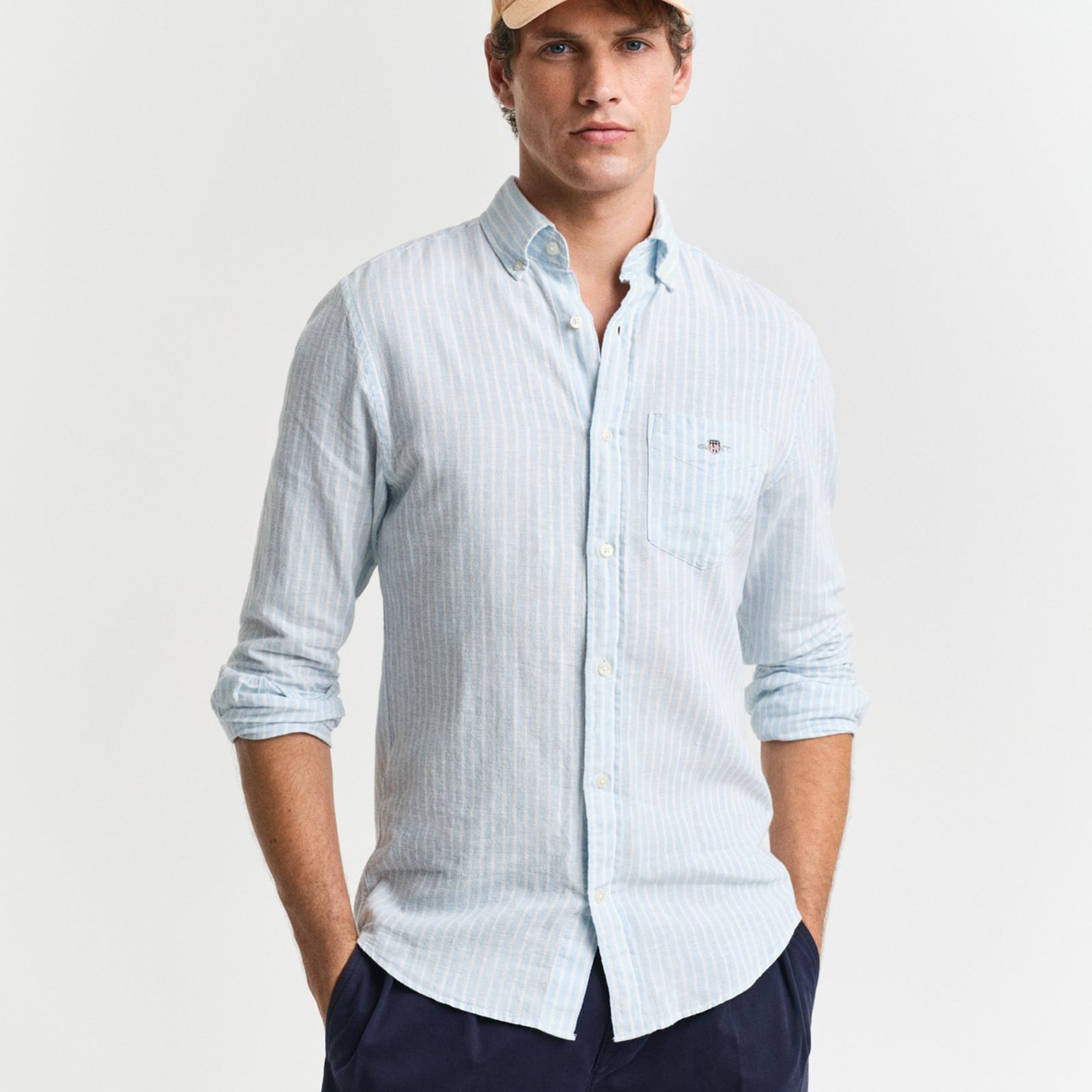 GANT Erkek Mavi Regular Fit Düğmeli Yaka Çizgili Keten Gömlek