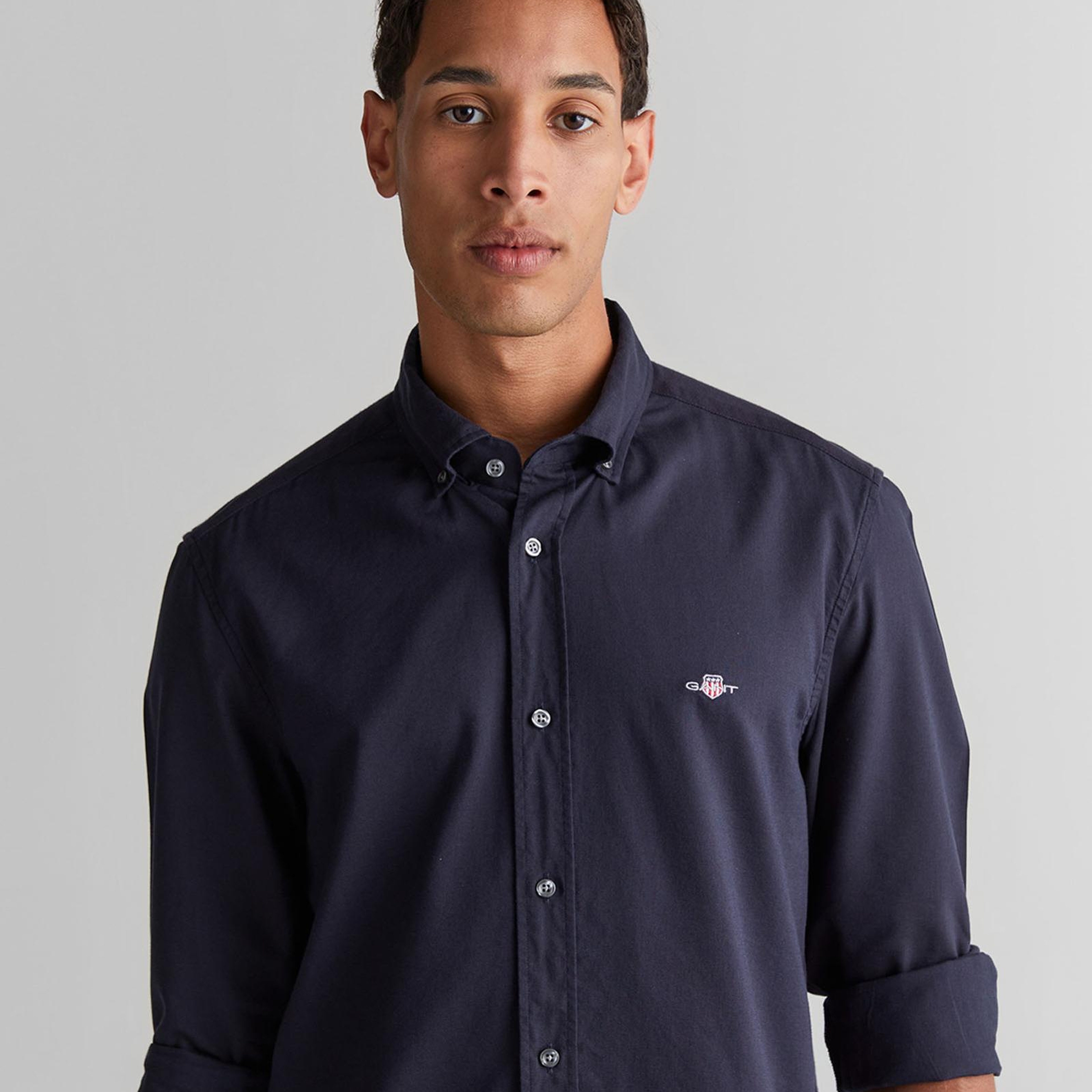 GANT Erkek Laciver Düğmeli Yaka Logolu Gömlek