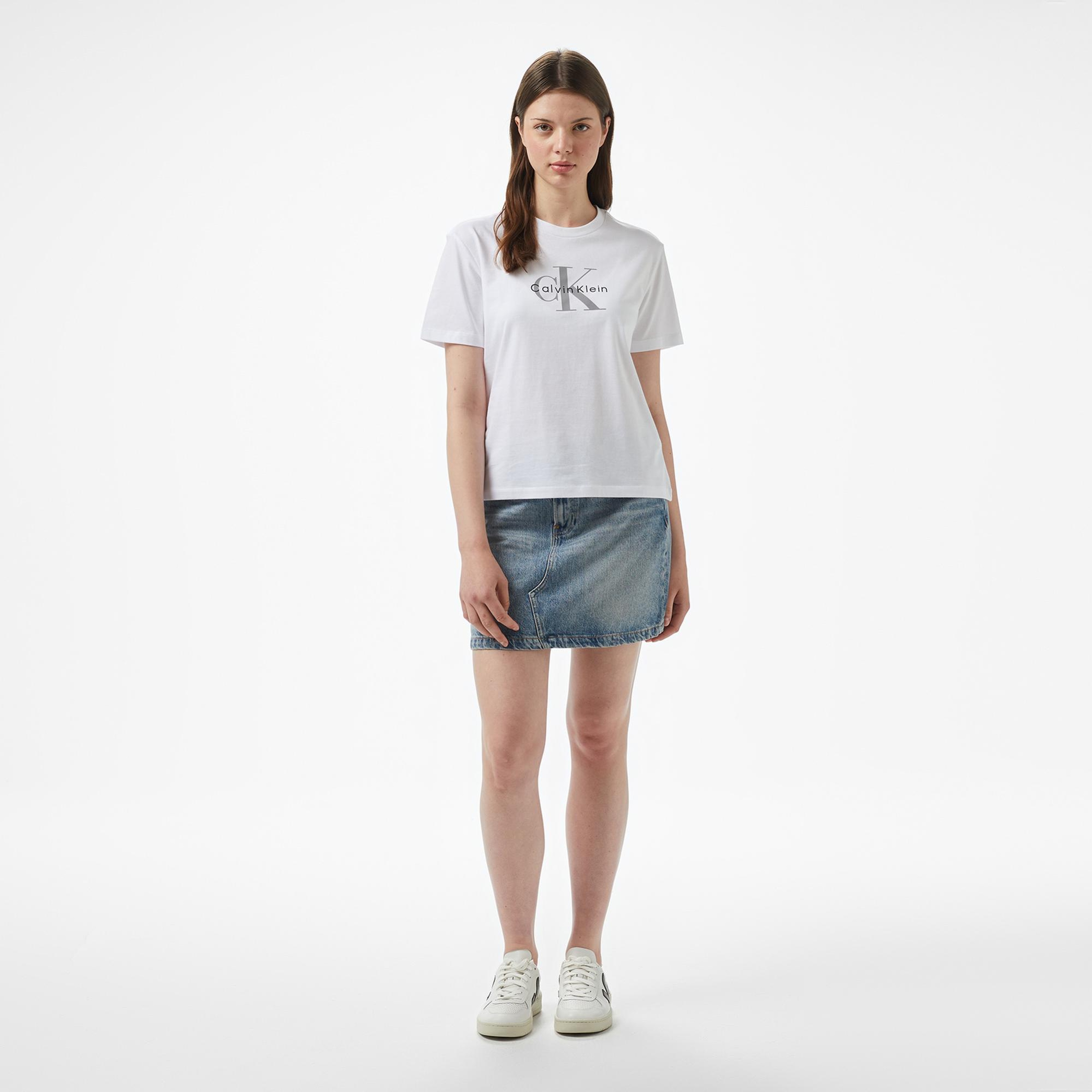 Calvin Klein Hero Classic Monologo Kadın Beyaz T-Shirt
