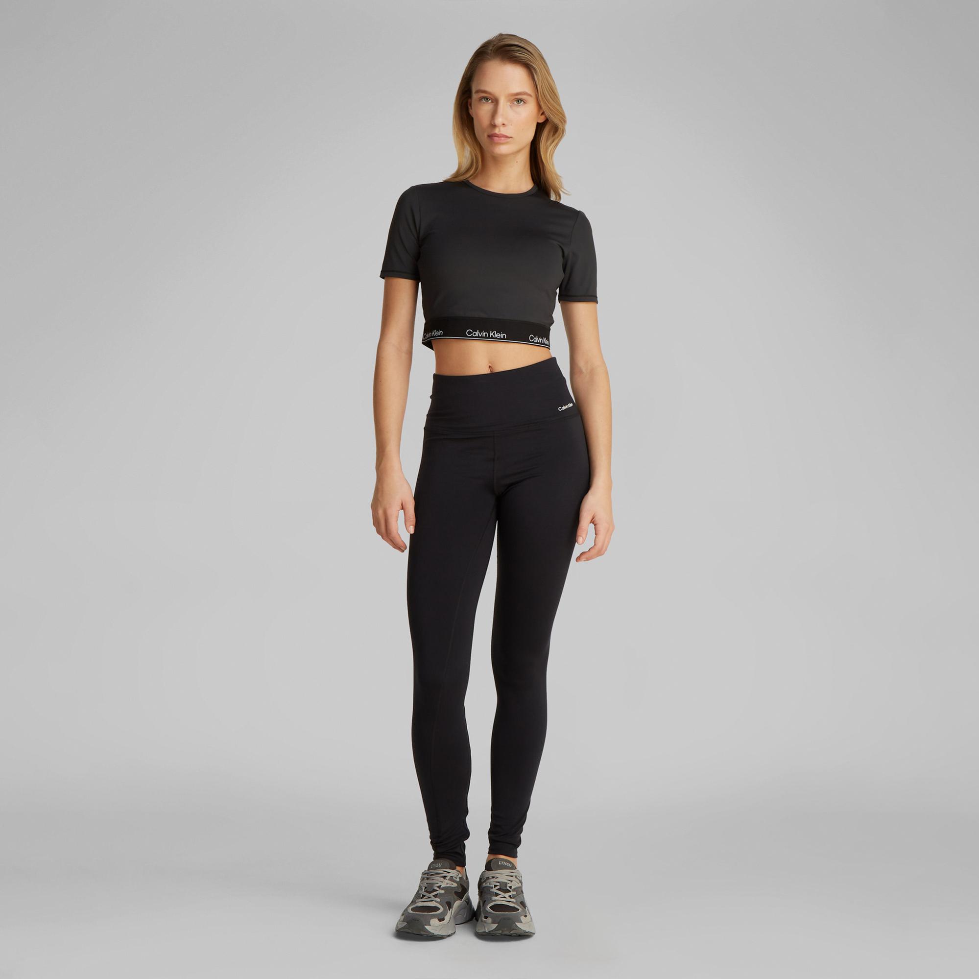 Calvin Klein Kadın Siyah T-Shirt