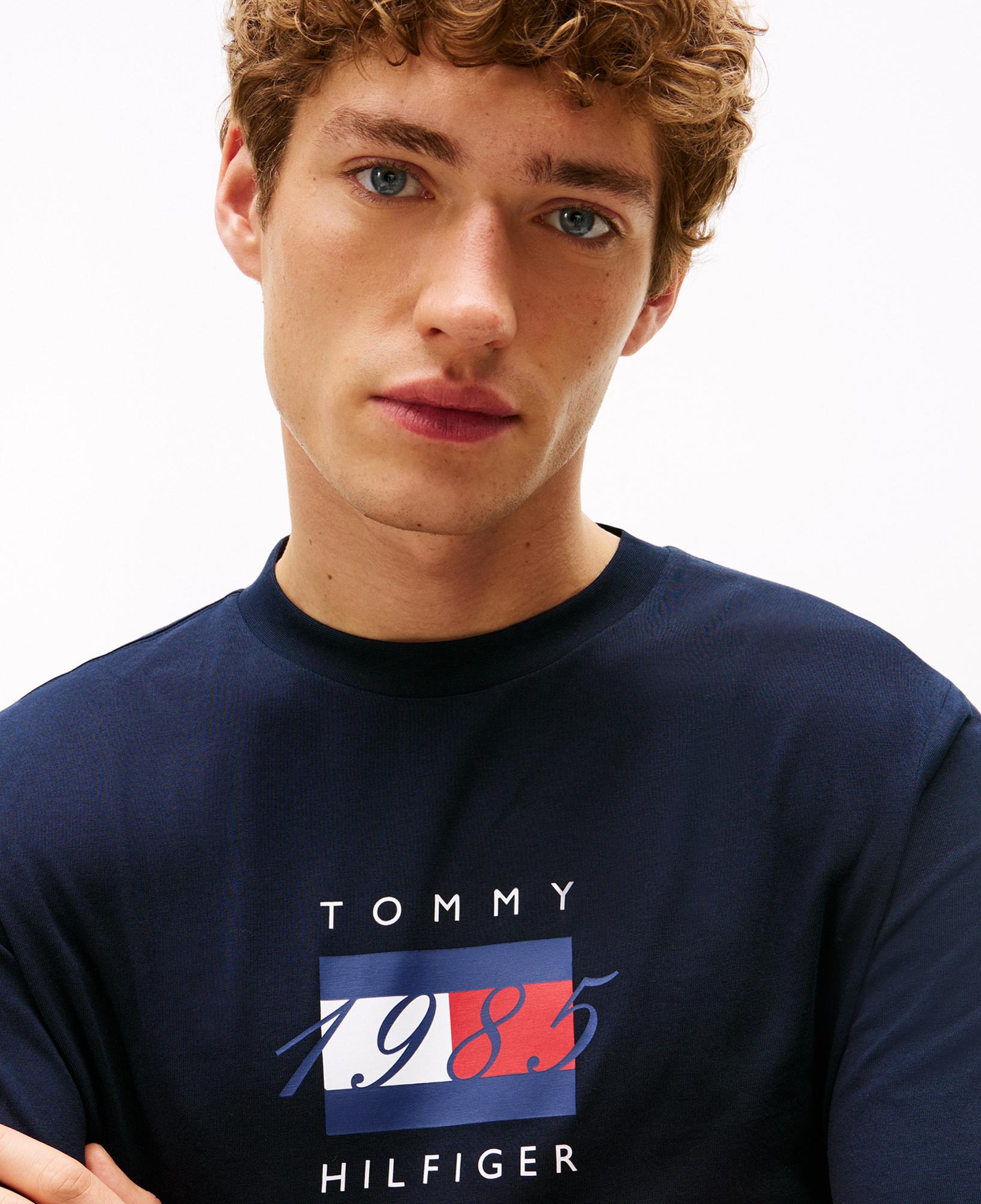 Tommy Hilfiger Linear Flag Graphic Erkek Uzun Kollu Lacivert T-Shirt