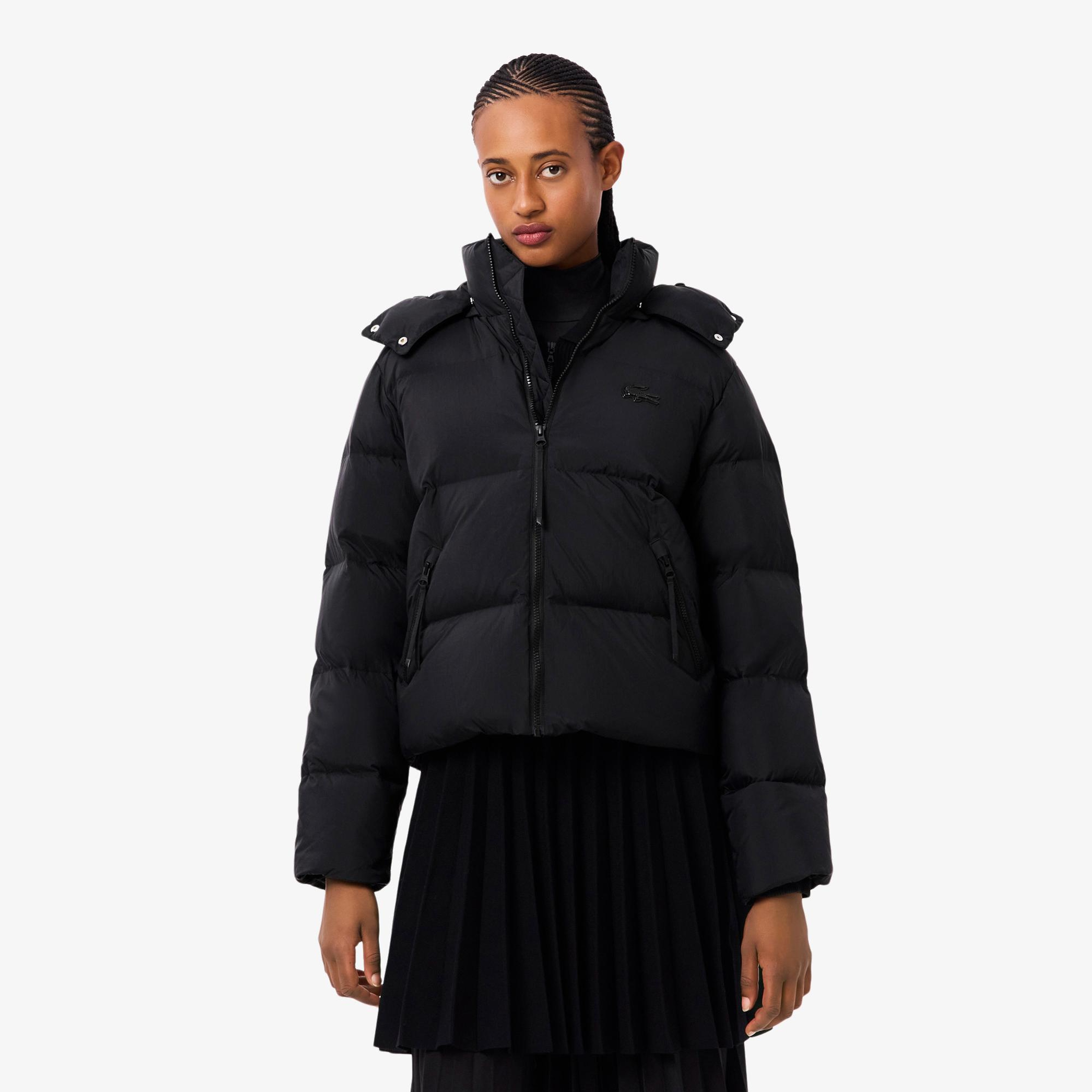 Lacoste Kadın Relaxed Fit Kapüşonlu Siyah Şişme Mont