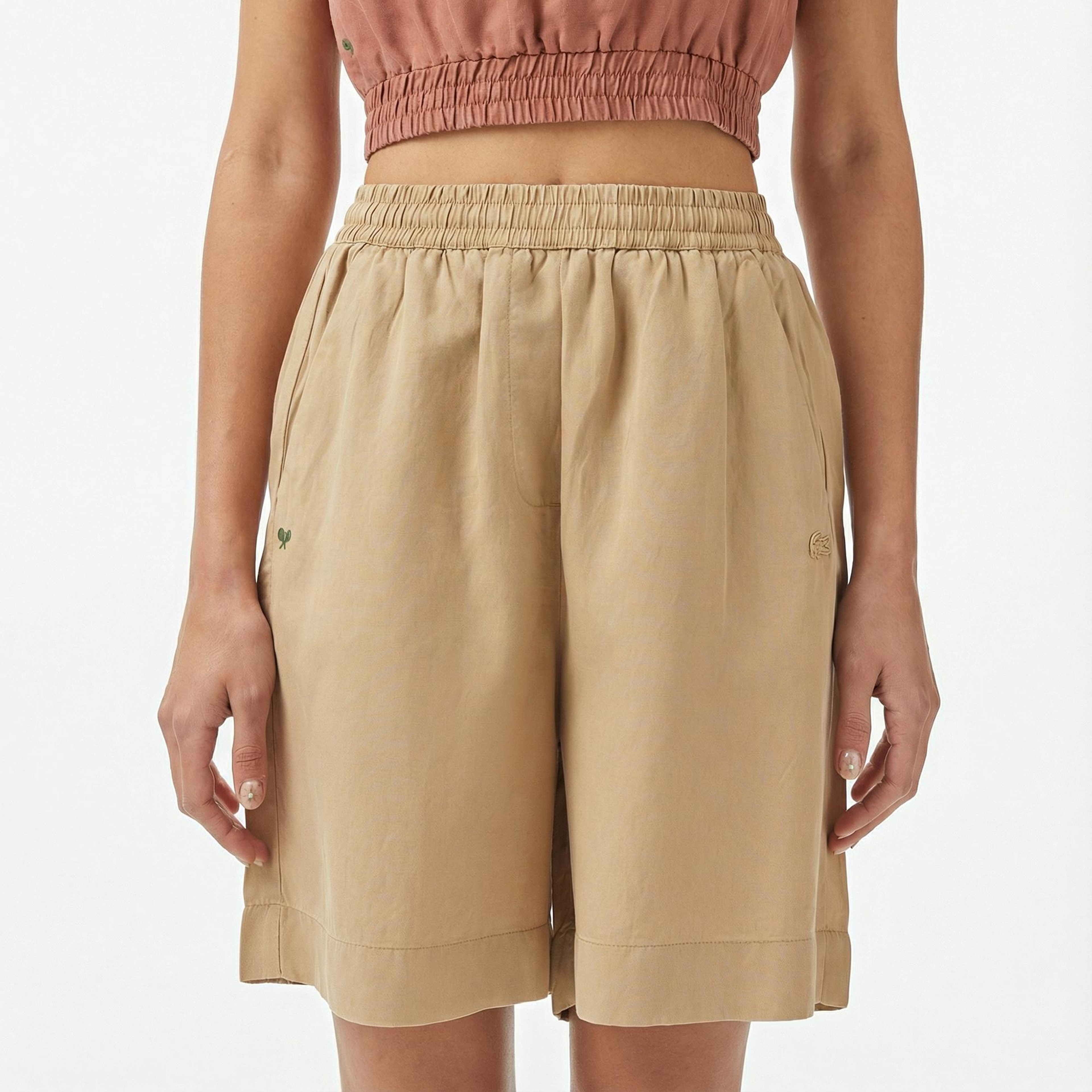 Lacoste Kadın Regular Fit Bej Bermuda Şort