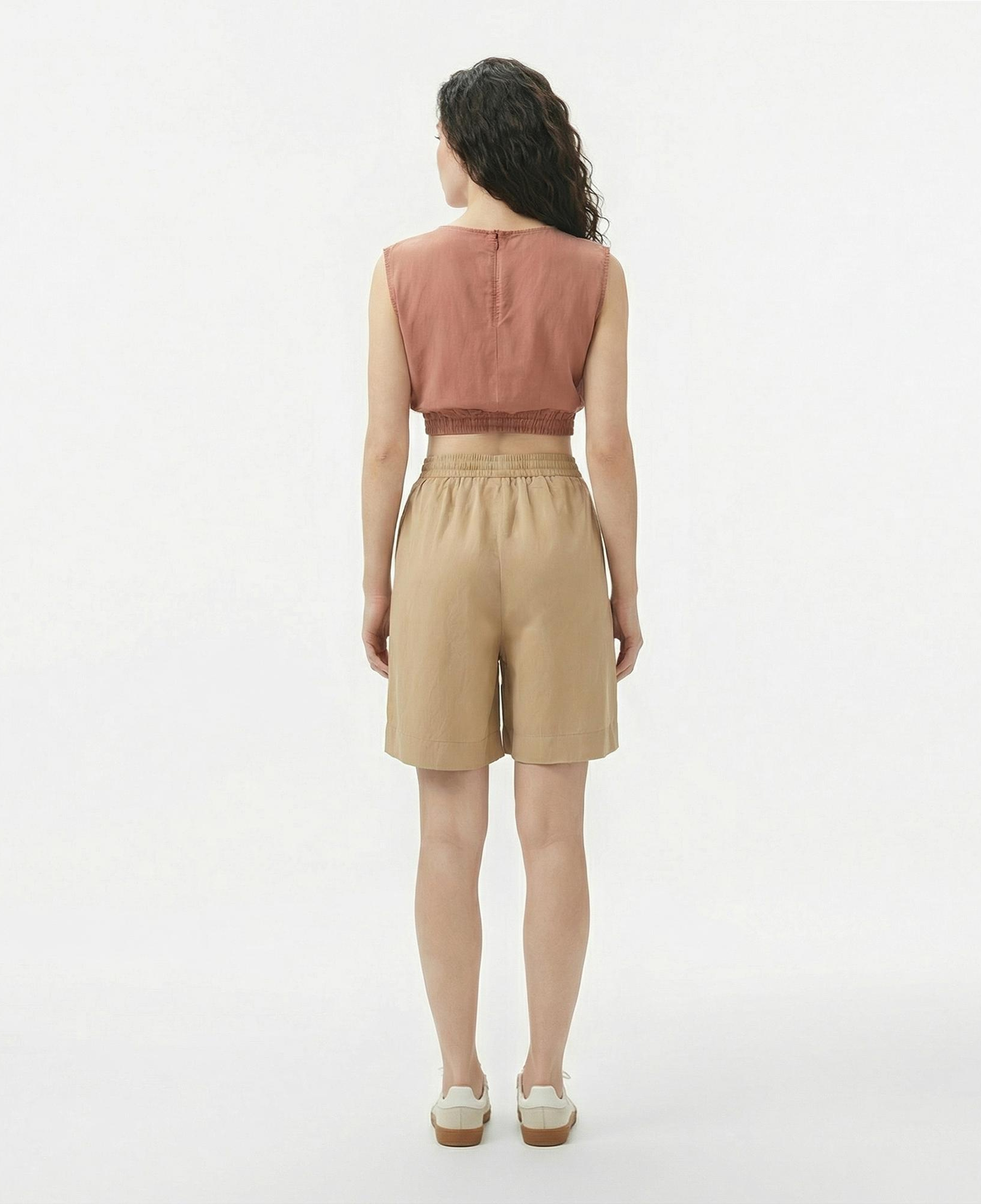 Lacoste Kadın Regular Fit Bej Bermuda Şort