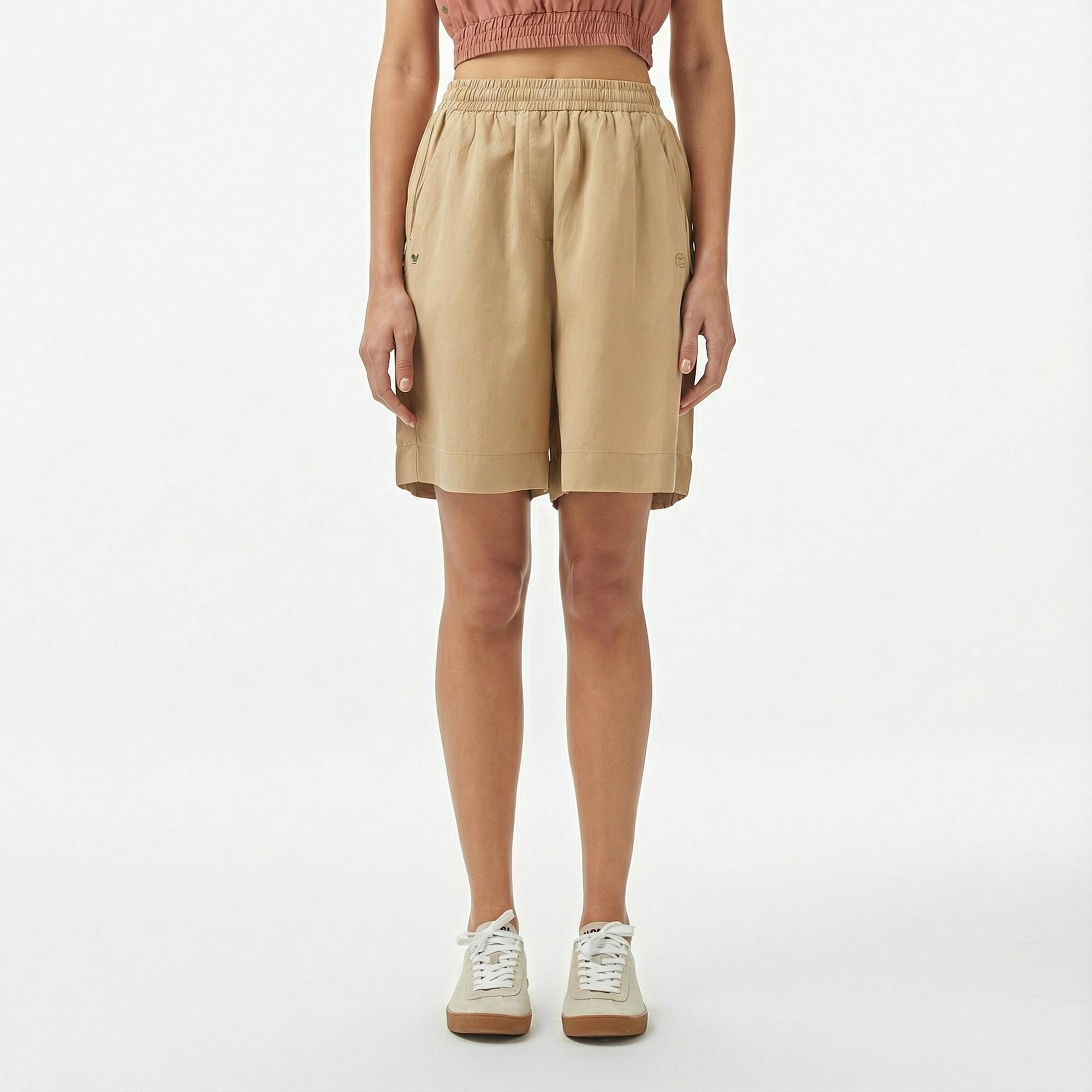 Lacoste Kadın Regular Fit Bej Bermuda Şort