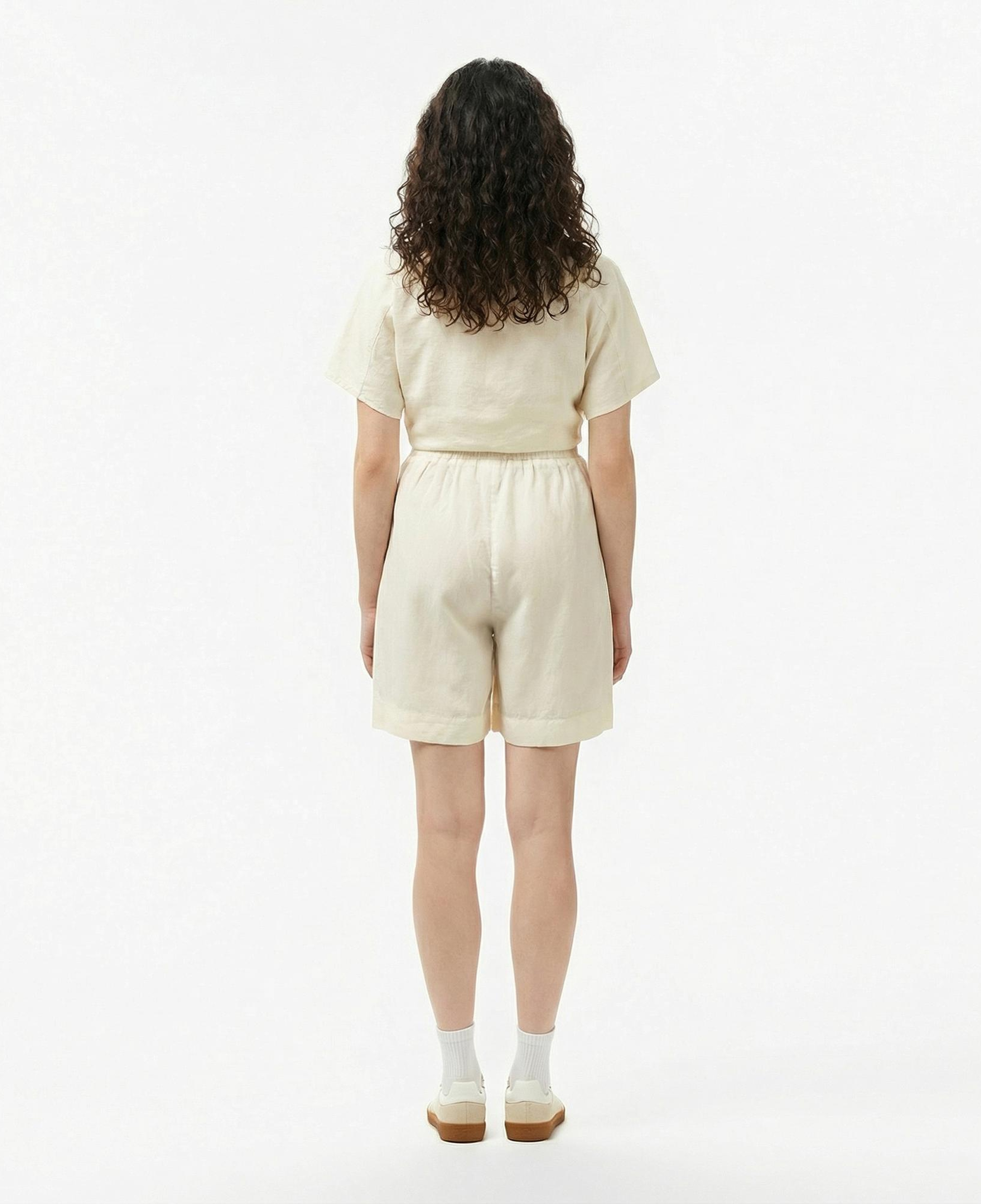 Lacoste Kadın Regular Fit Beyaz Bermuda Şort