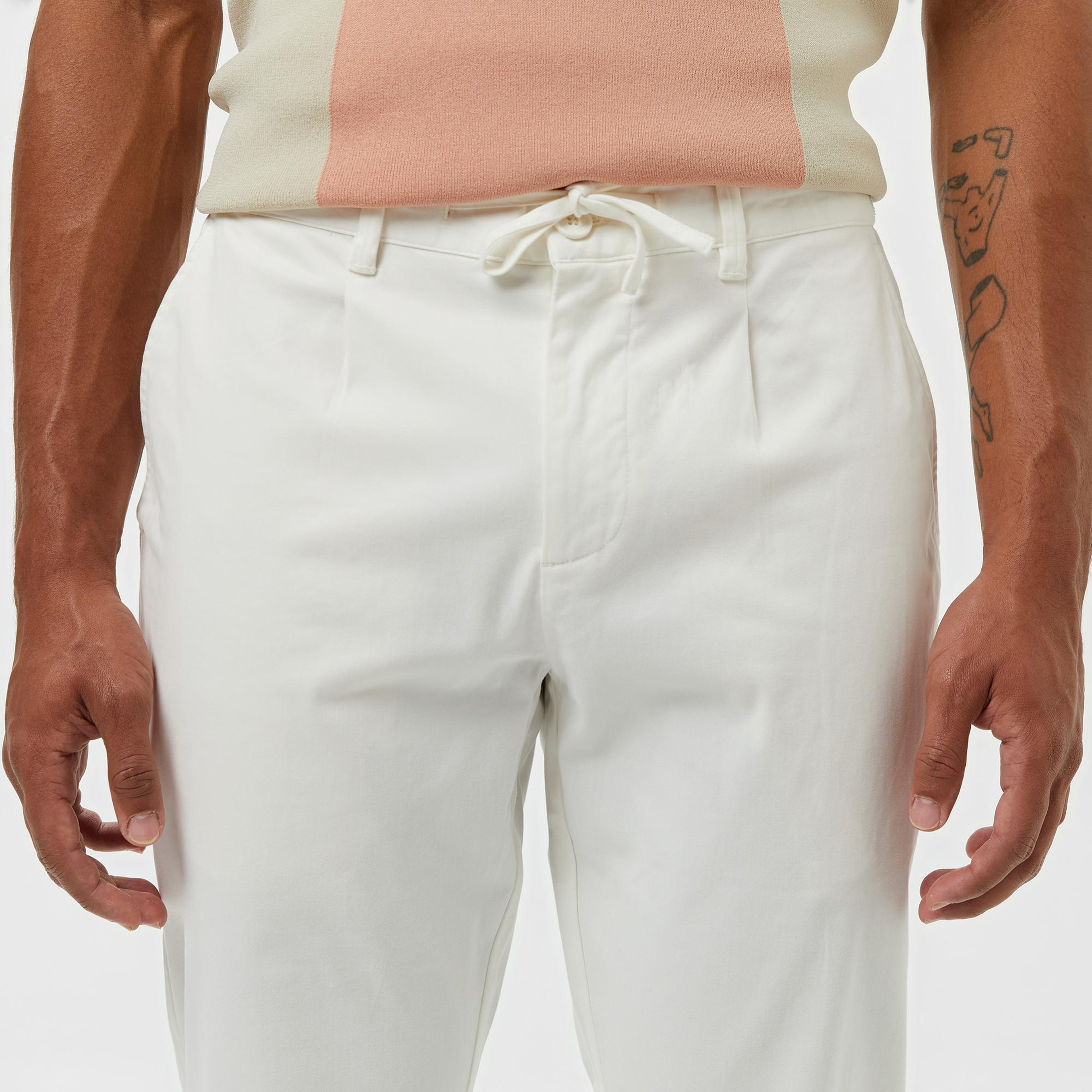 Lacoste Erkek Tapered Fit Beyaz Pantolon