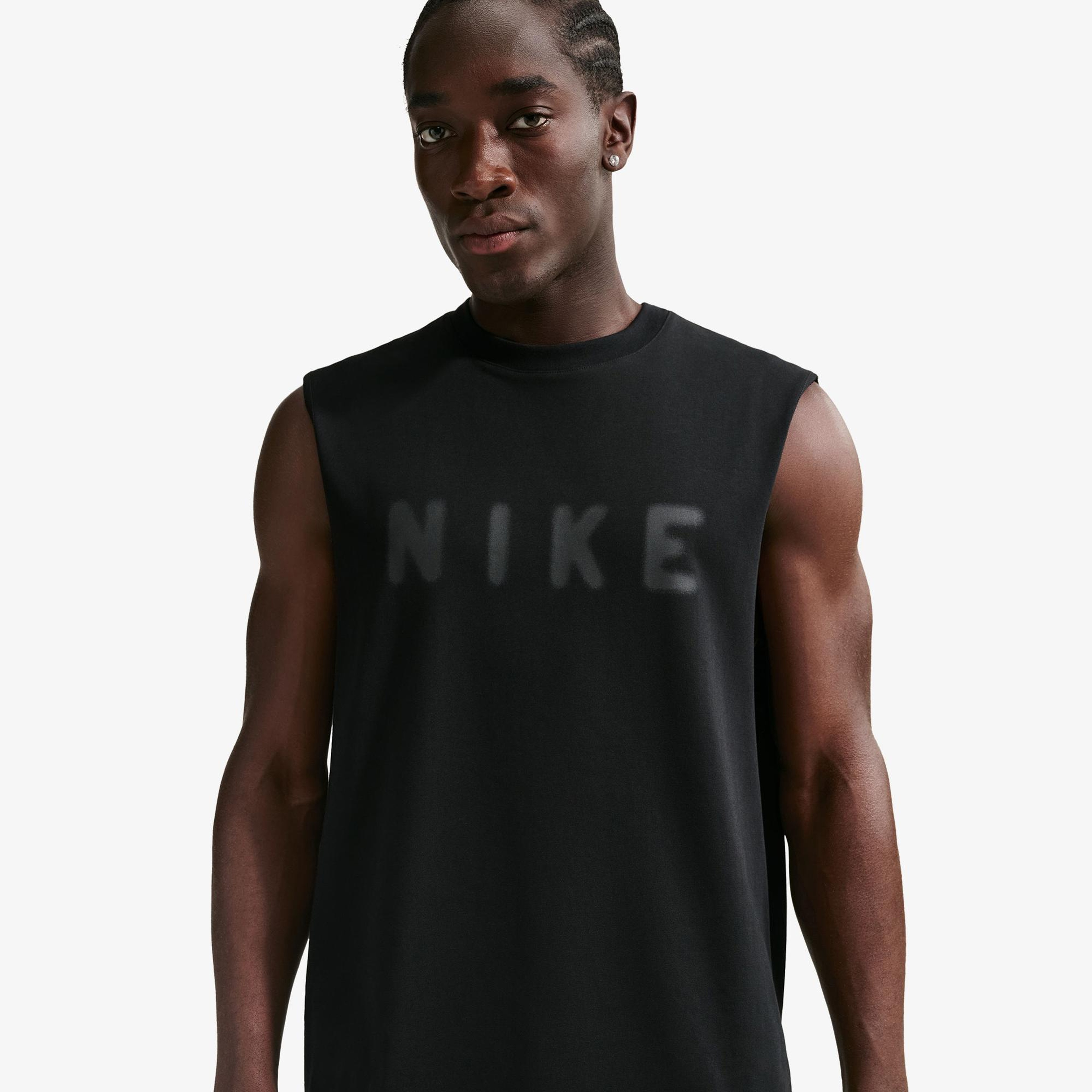 Nike Dri-Fit NAC Erkek Siyah Kolsuz T-Shirt