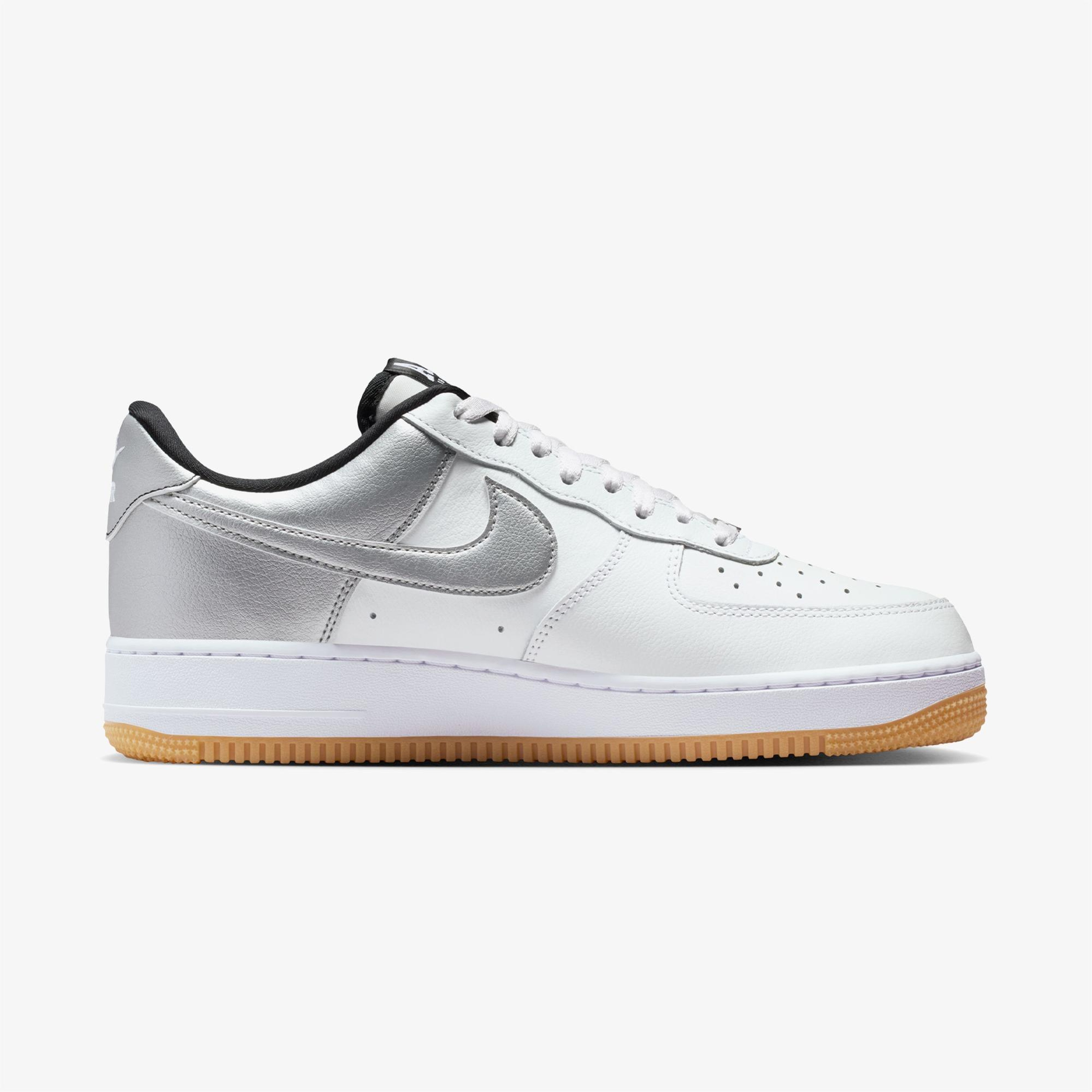 Nike Air Force 1 '07 LV8 Erkek Beyaz Spor Ayakkabı