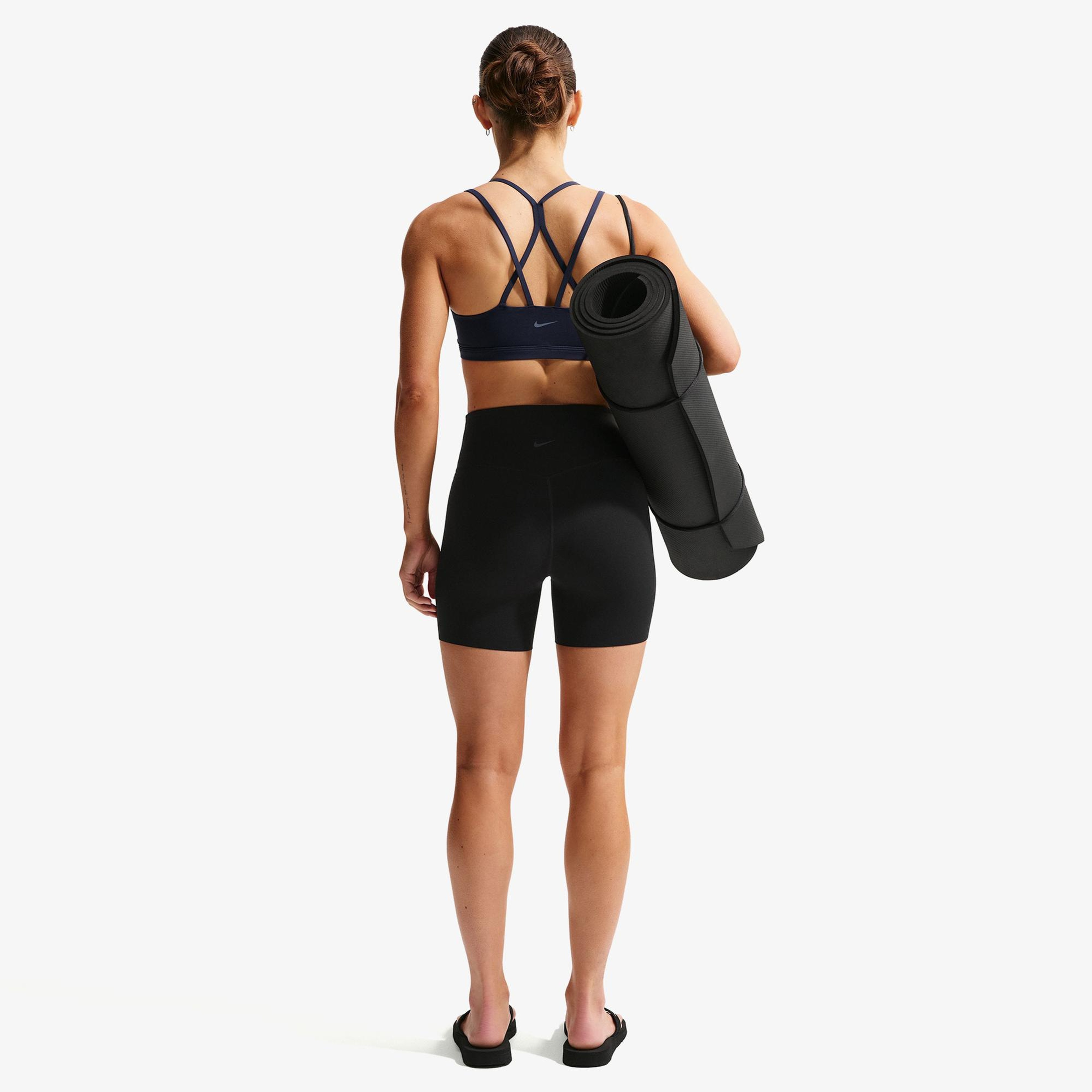 Nike Dri-Fit Zenvy Yüksek Belli 13 cm Kadın Siyah Kısa Tayt