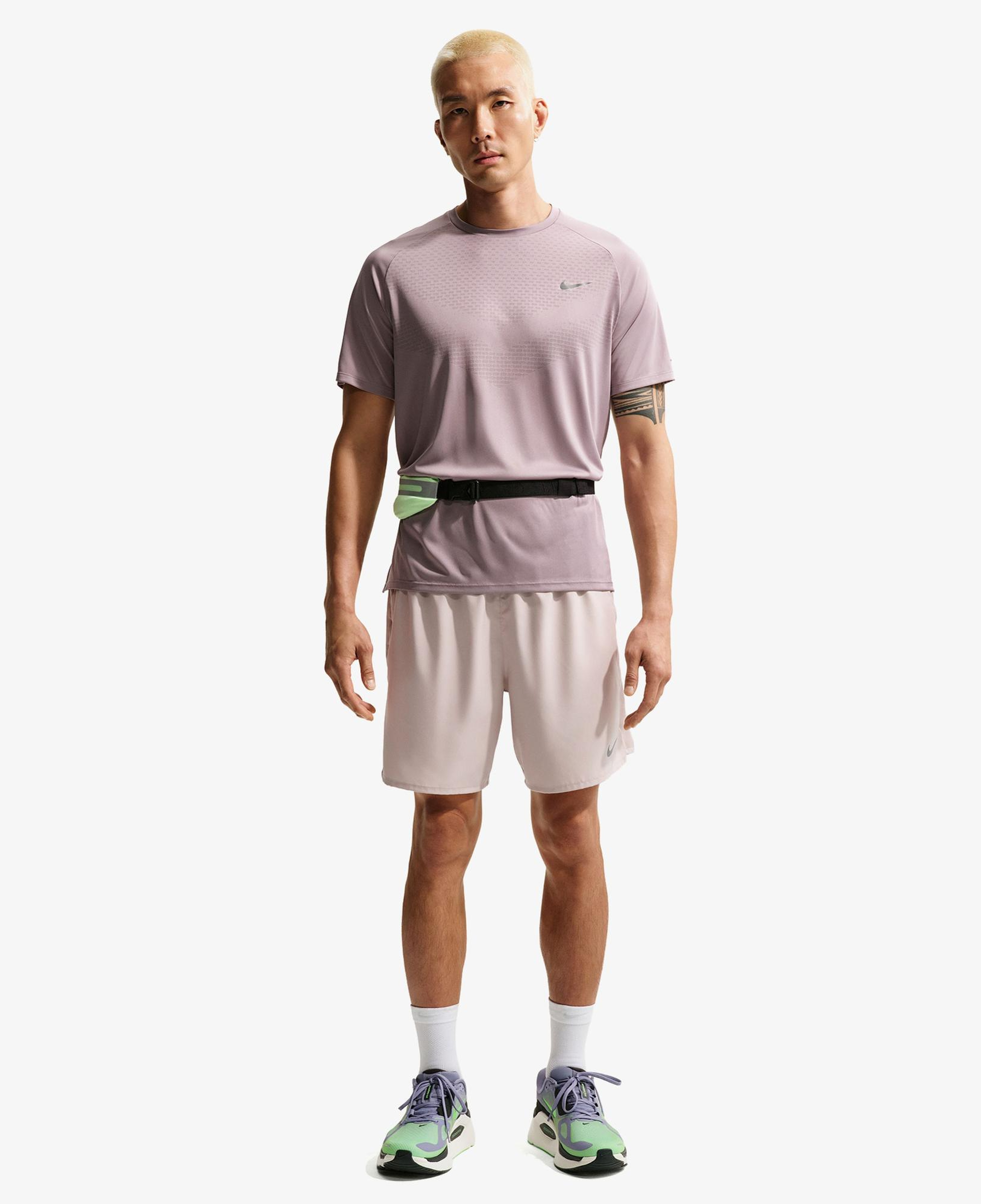 Nike Dri-Fit Stride Erkek Pembe T-Shirt