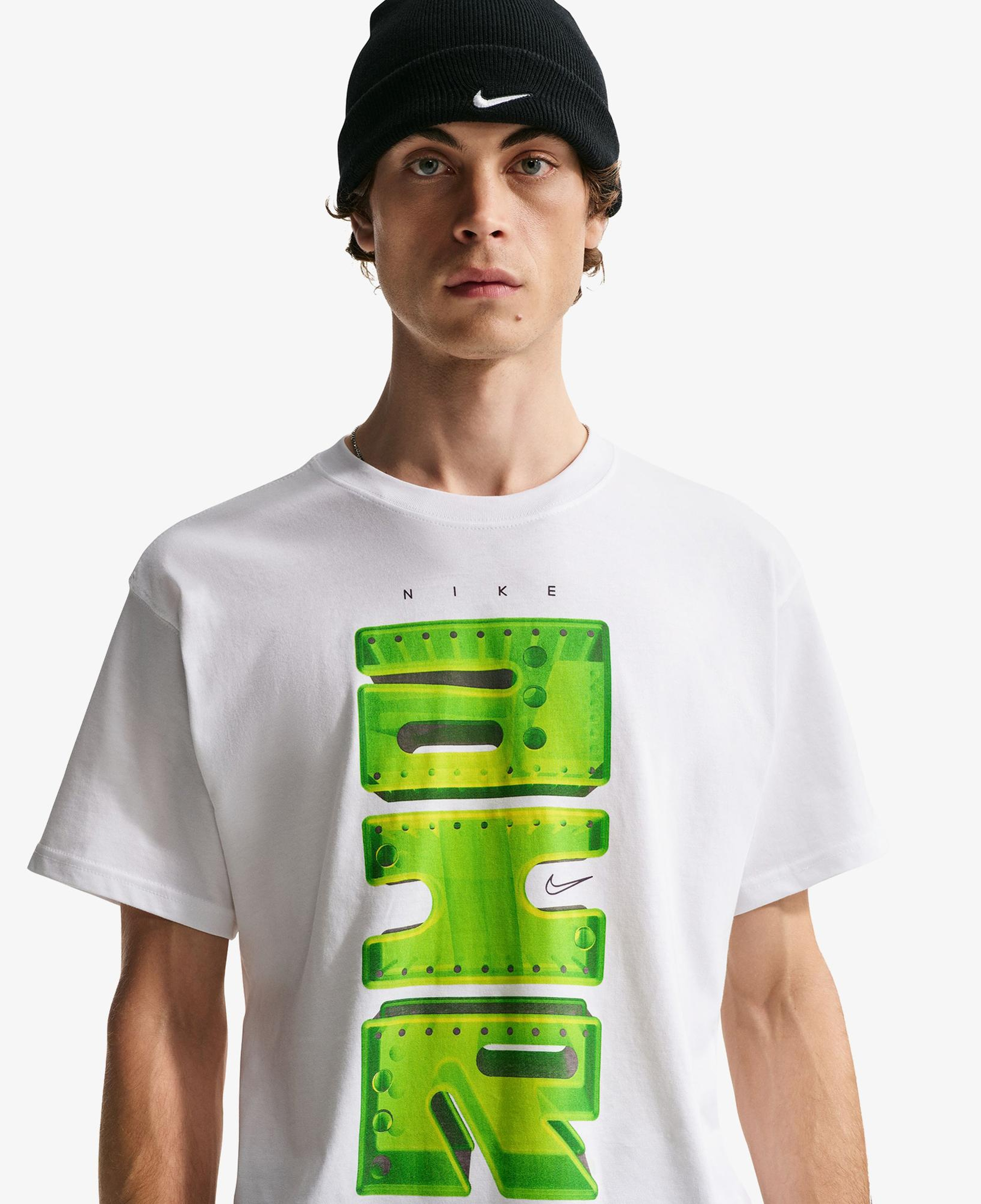 Nike Sportswear Day Plus Erkek Beyaz T-Shirt