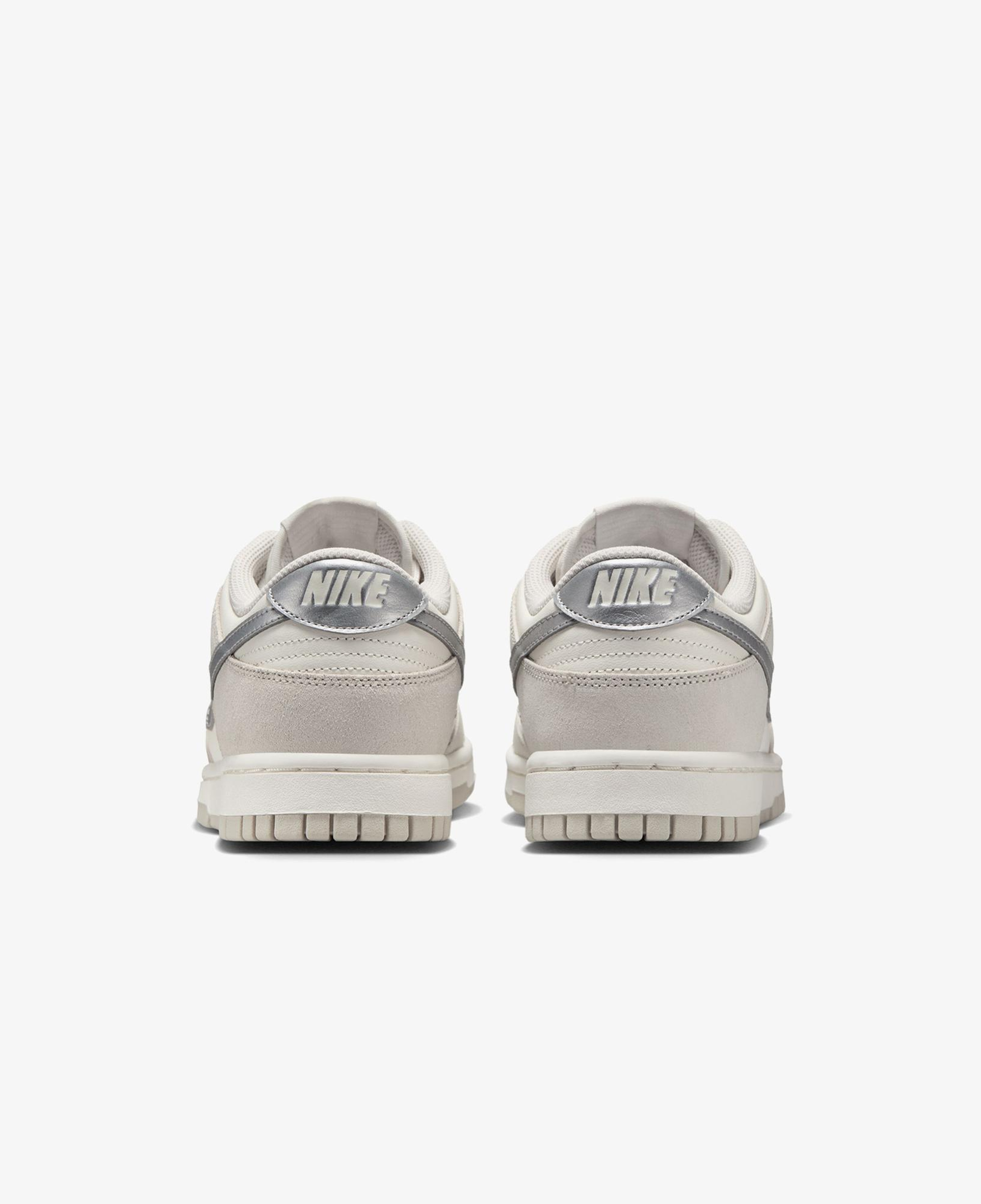 Nike Dunk Low Kadın Gri Spor Ayakkabı