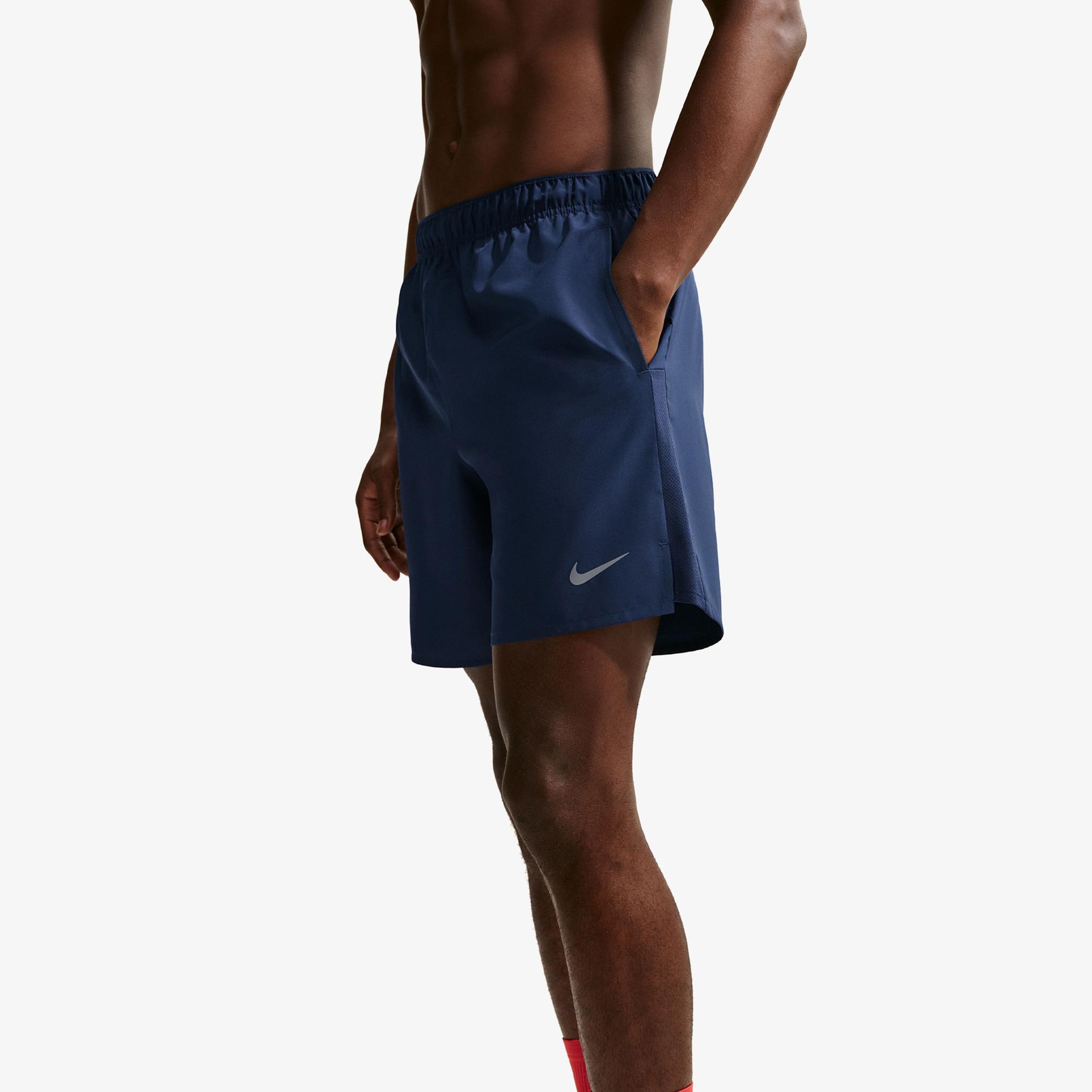 Nike Dri-Fit Challenger 18 cm Erkek Lacivert Şort