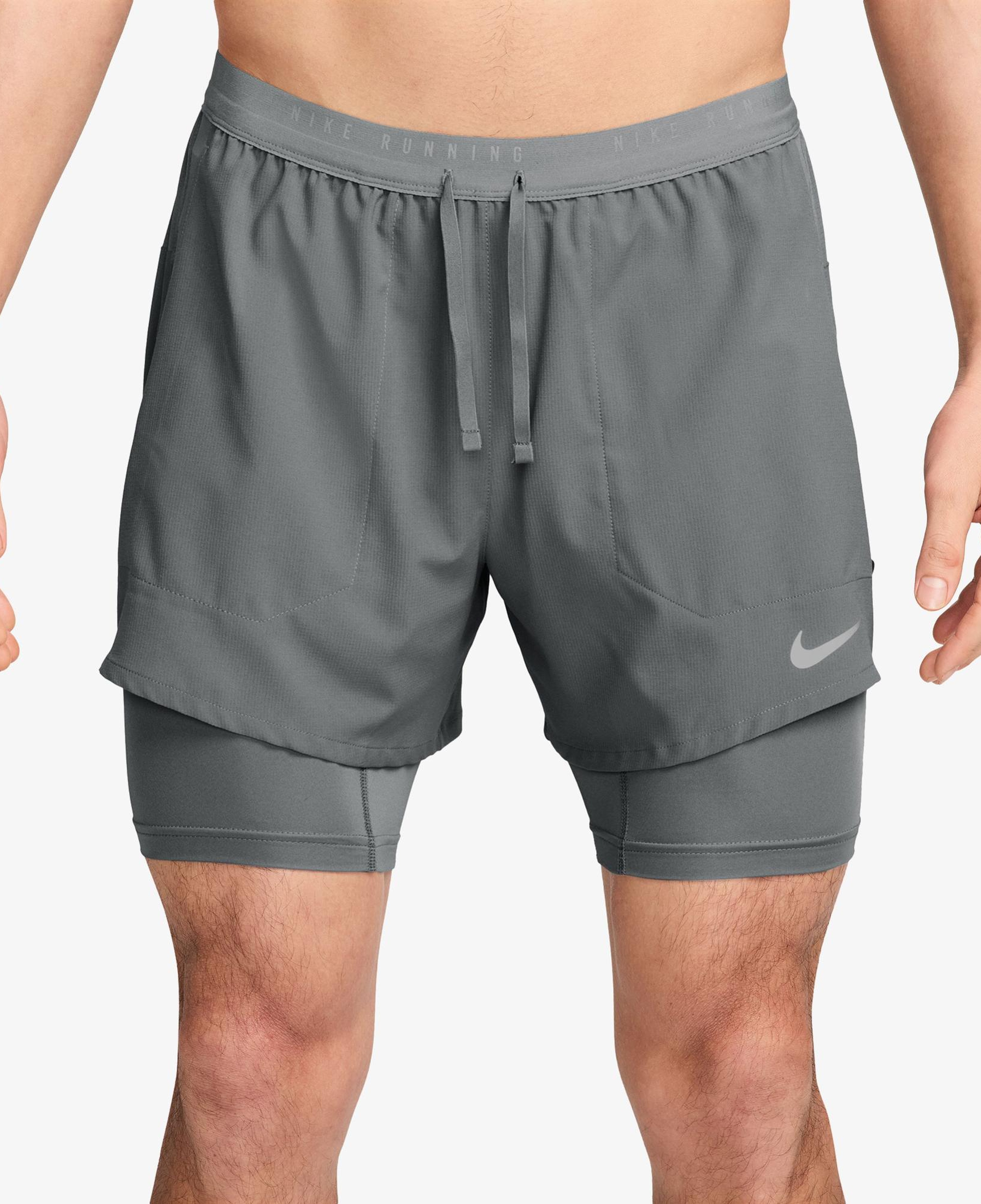 Nike Dri-Fit Stride Erkek Gri Şort