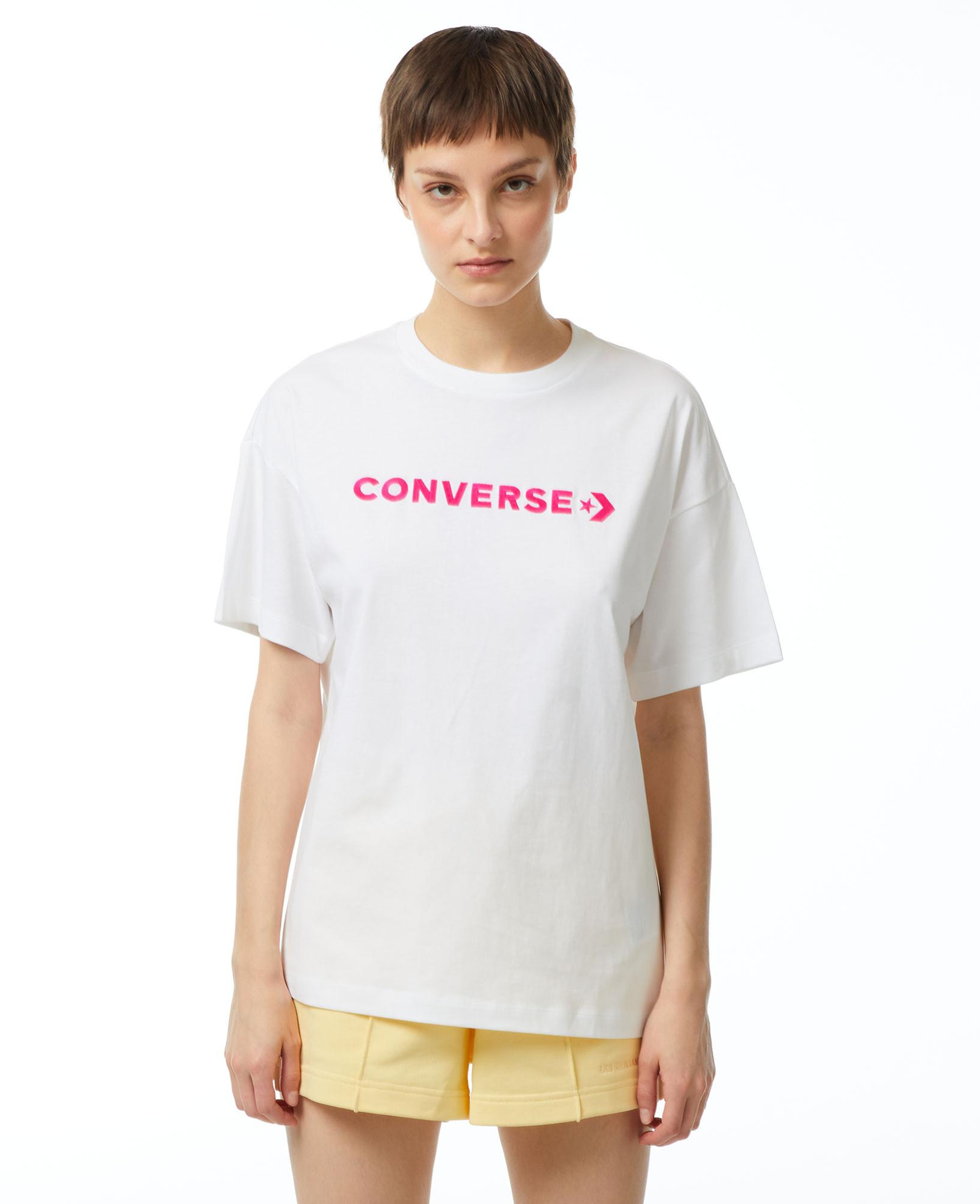 Converse Wordmark Relaxed Fit Baskılı Kadın Beyaz T-Shirt