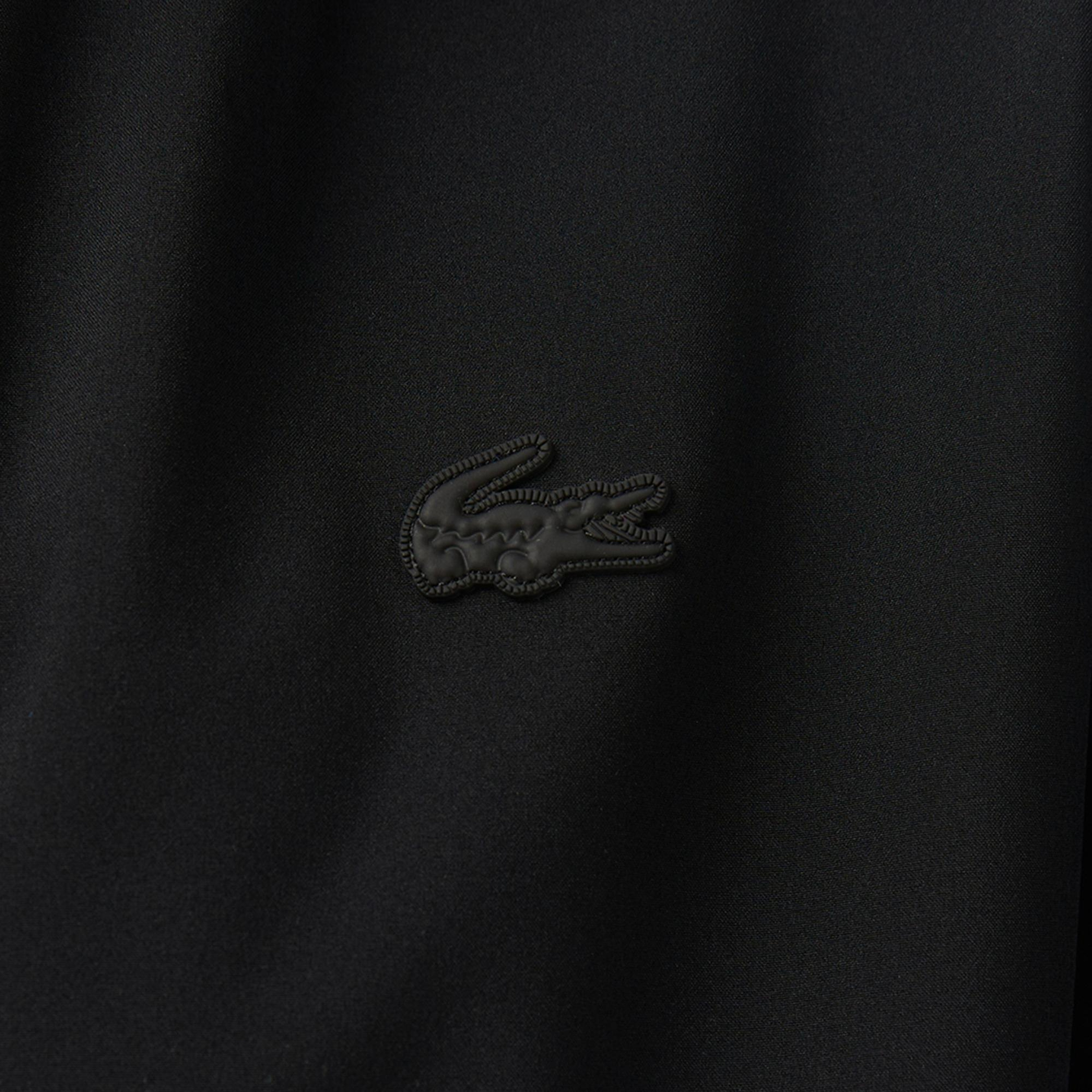 Lacoste Kadın Relaxed Fit Kapüşonlu Siyah Yağmurluk