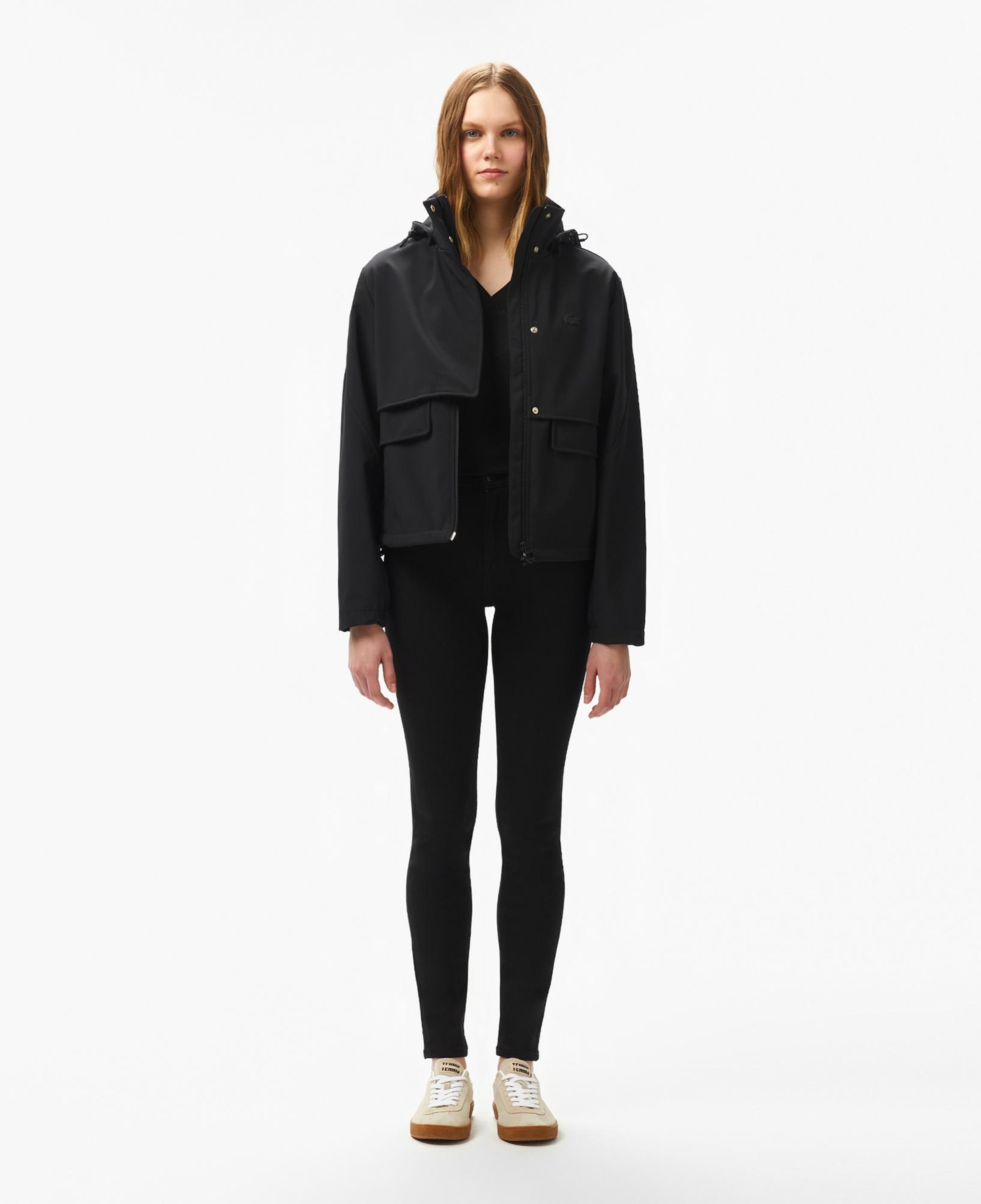 Lacoste Kadın Relaxed Fit Kapüşonlu Siyah Yağmurluk
