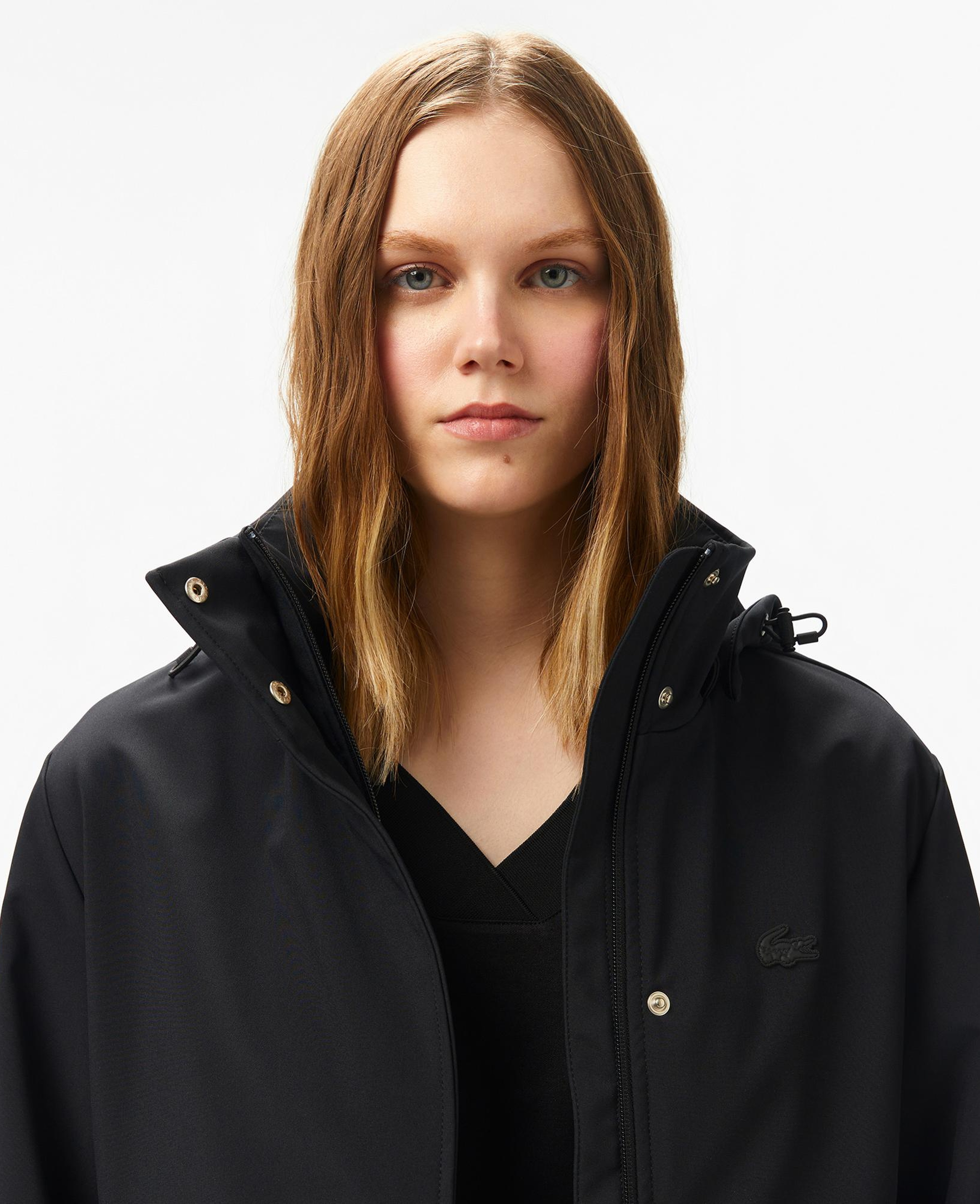 Lacoste Kadın Relaxed Fit Kapüşonlu Siyah Yağmurluk