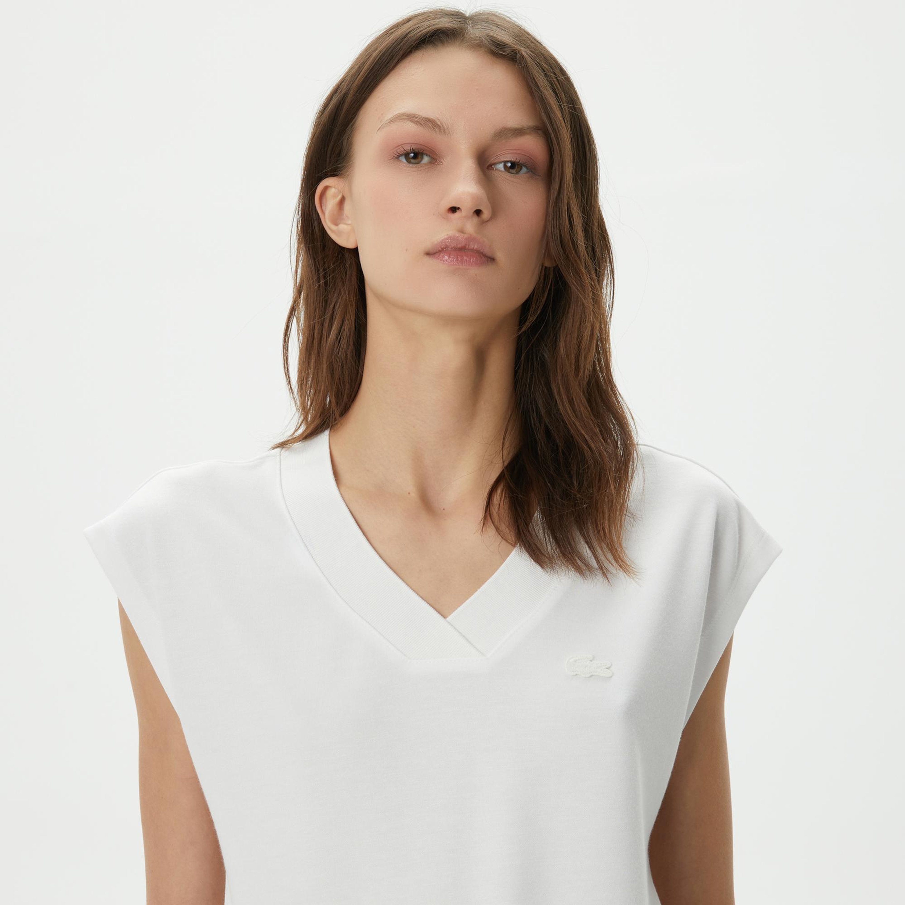 Lacoste Kadın Slim Fit V Yaka Beyaz T-Shirt