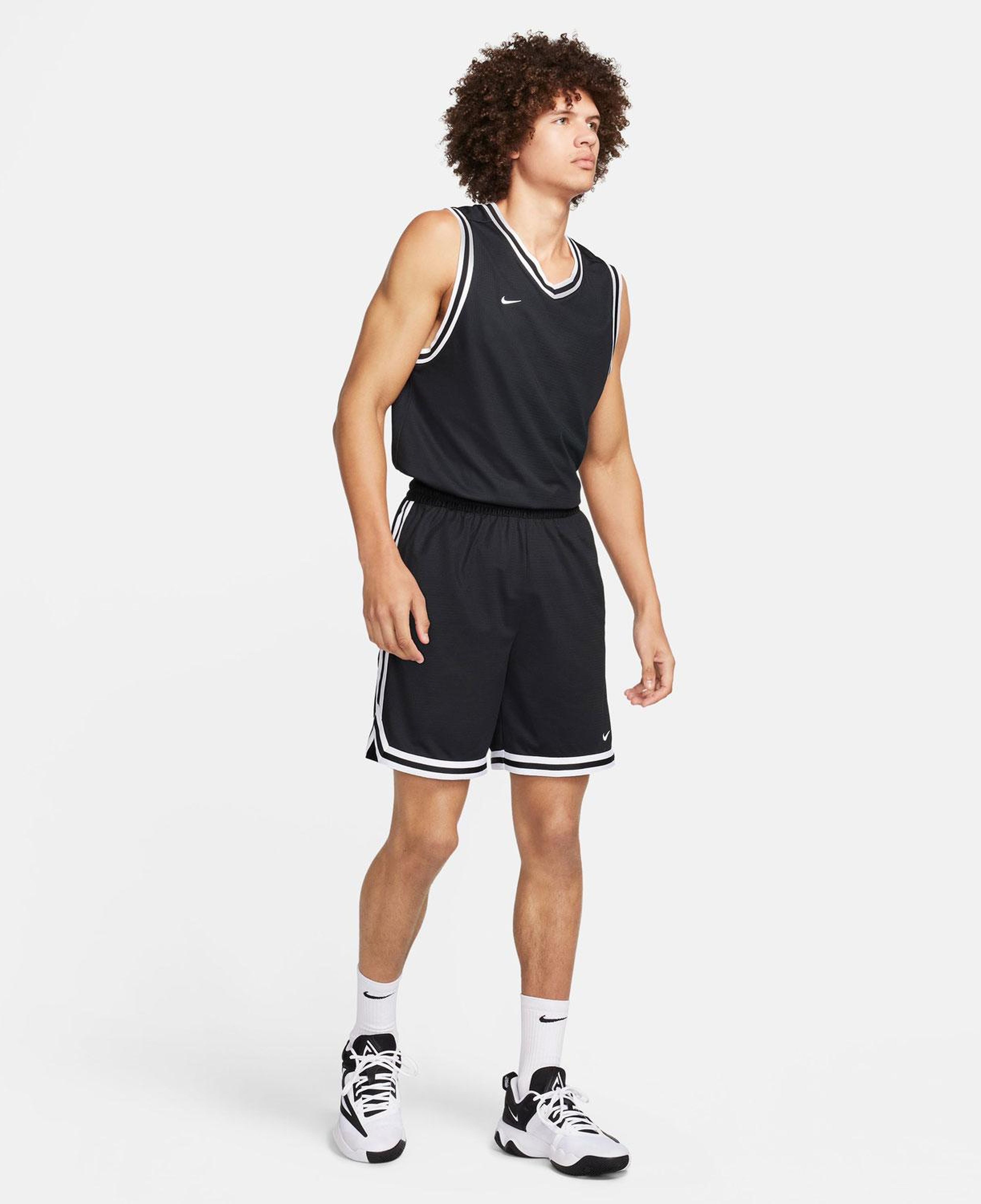 Nike Dri-Fit DNA 20 cm Erkek Siyah Şort