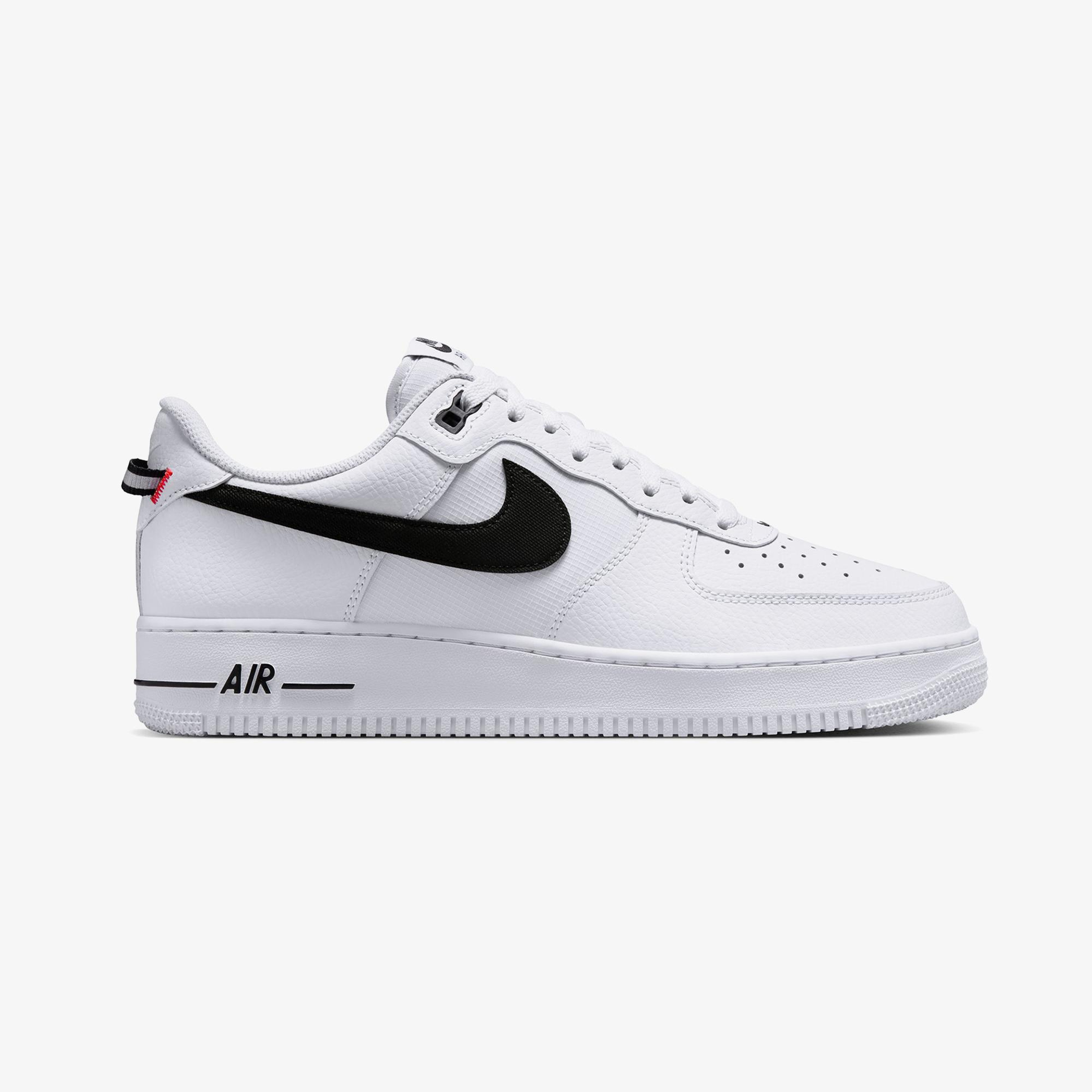 Nike Air Force 1 '07 LV8 Erkek Beyaz Spor Ayakkabı