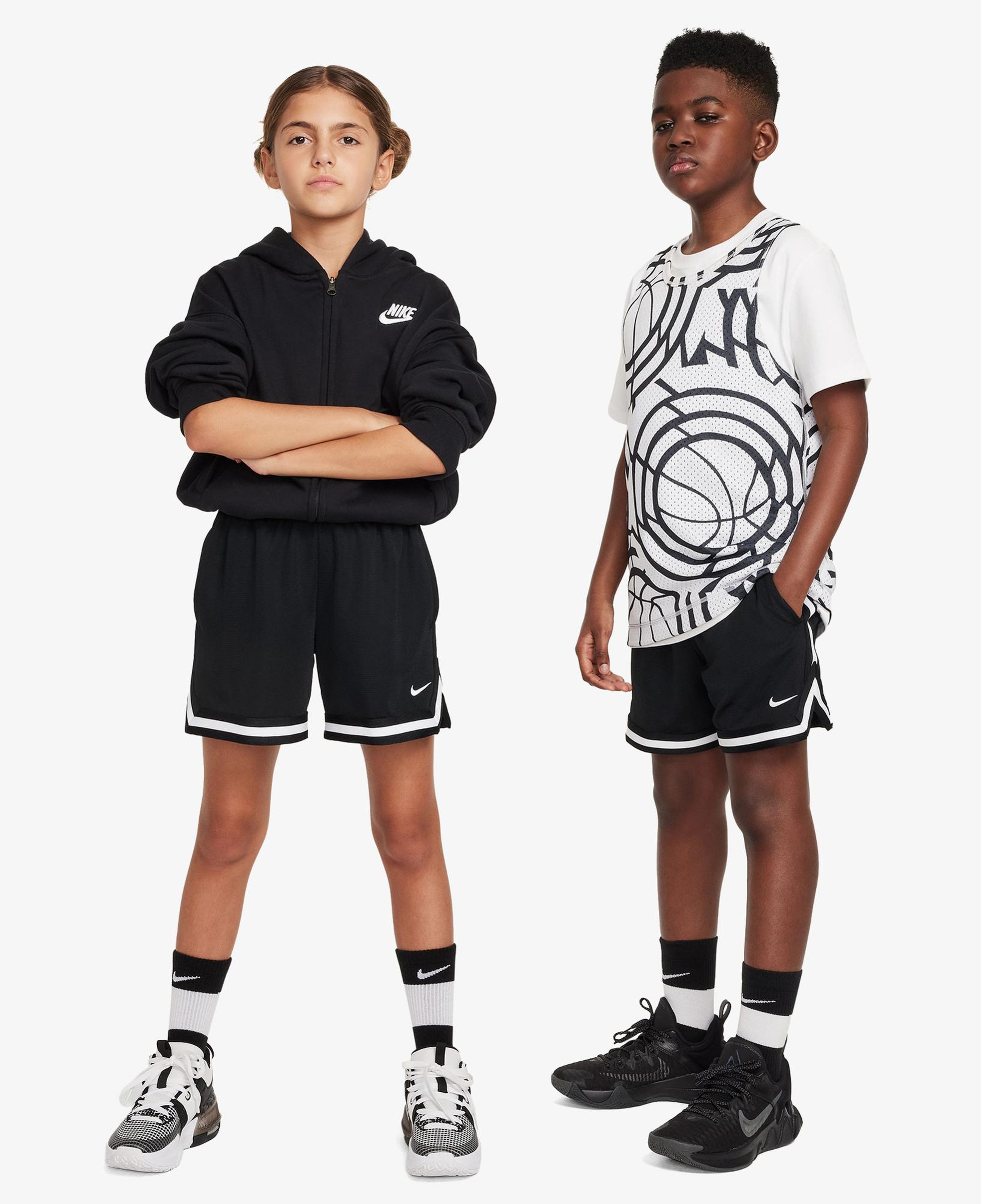 Nike Dri-Fit DNA 13 cm Çocuk Siyah Şort