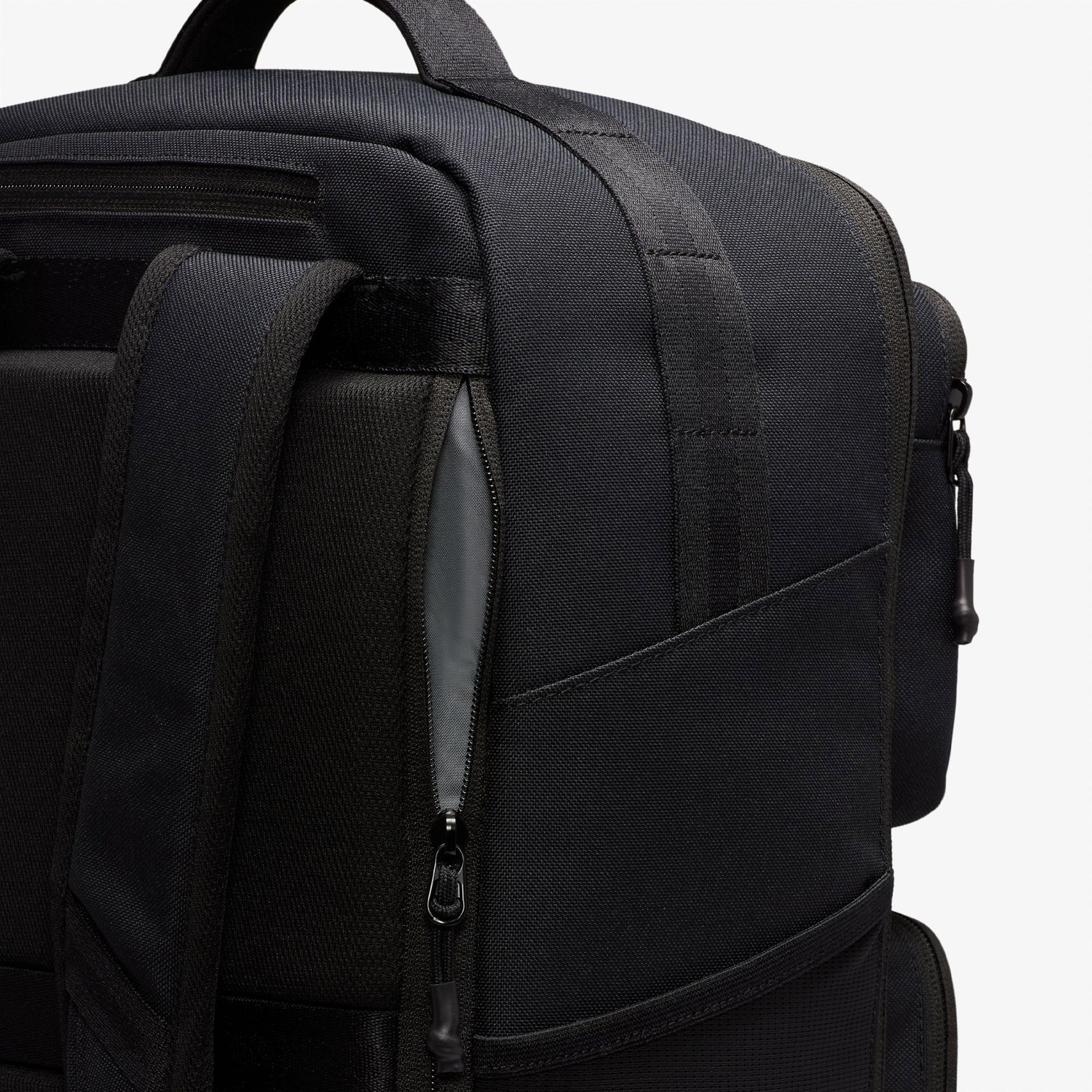 Nike Utility Speed Erkek Siyah Sırt Çantası