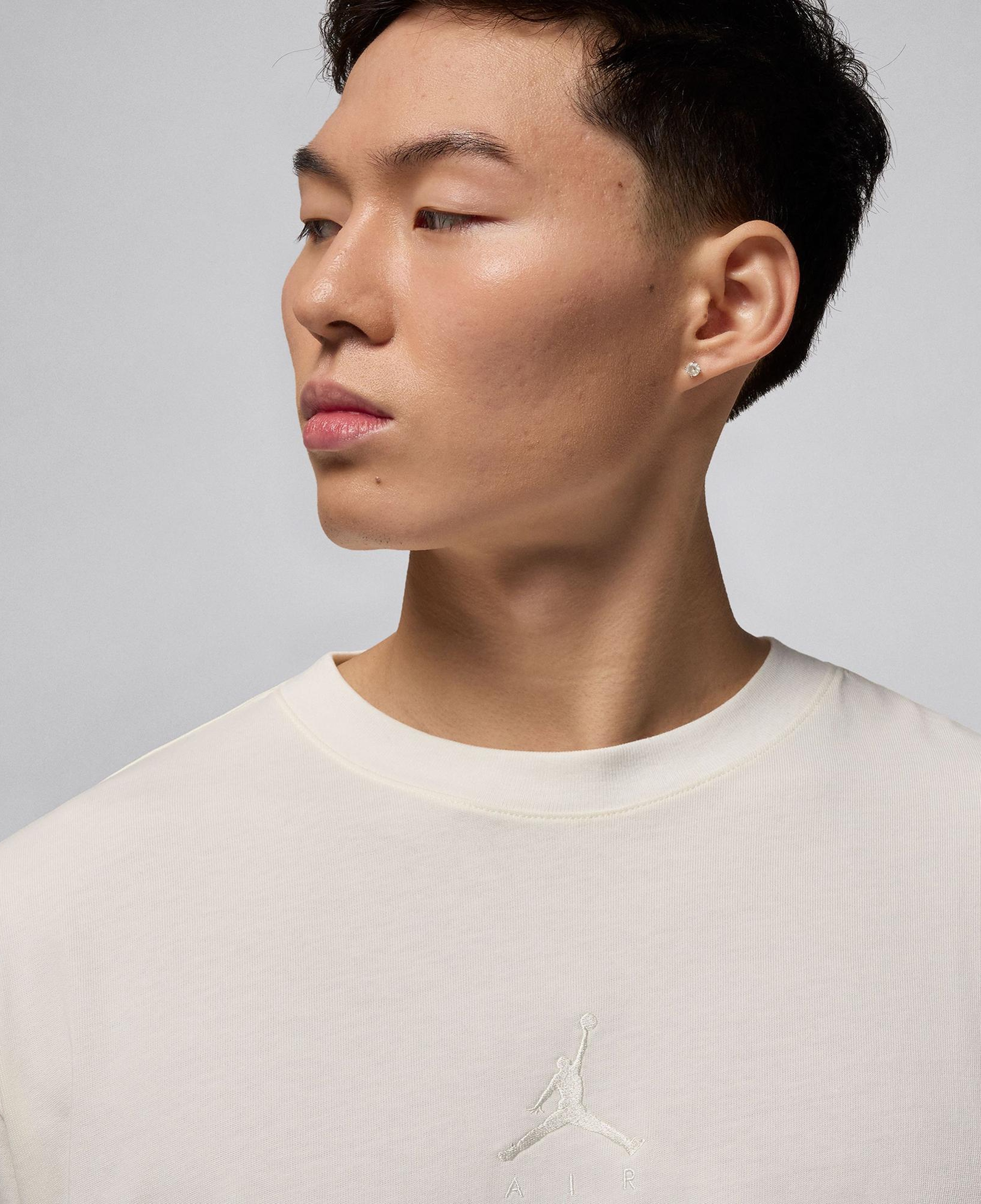 Jordan Flight Essentials Erkek Beyaz T-Shirt