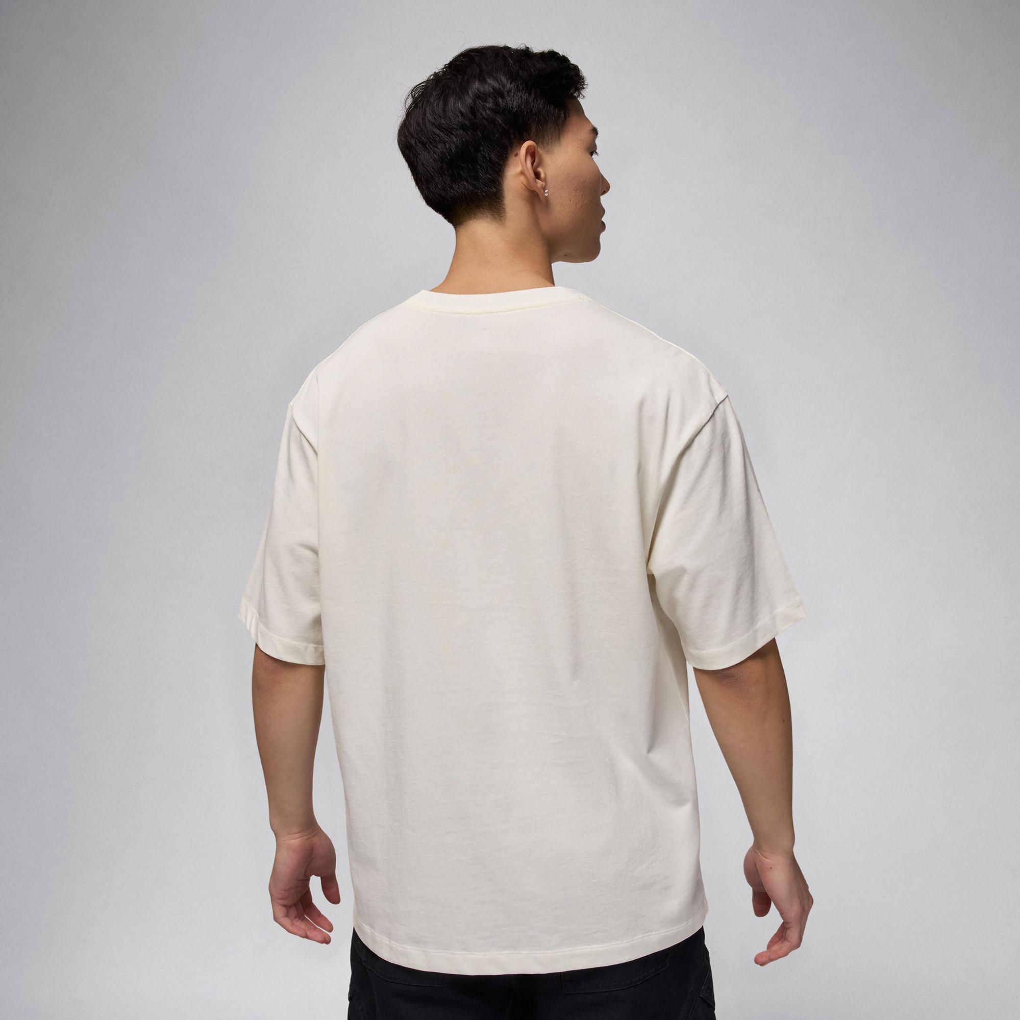 Jordan Flight Essentials Erkek Beyaz T-Shirt