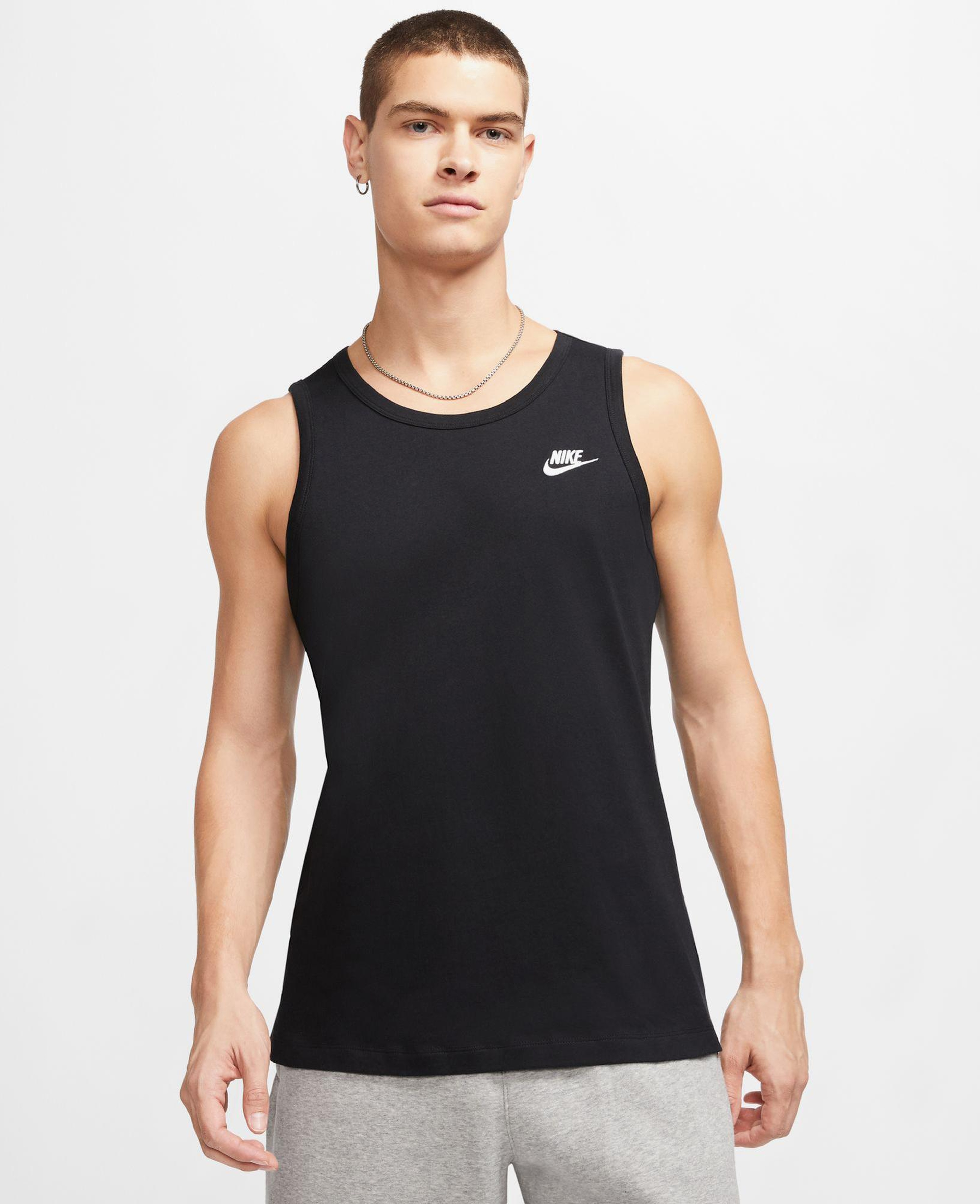 Nike Sportswear Club Erkek Siyah Kolsuz T-Shirt
