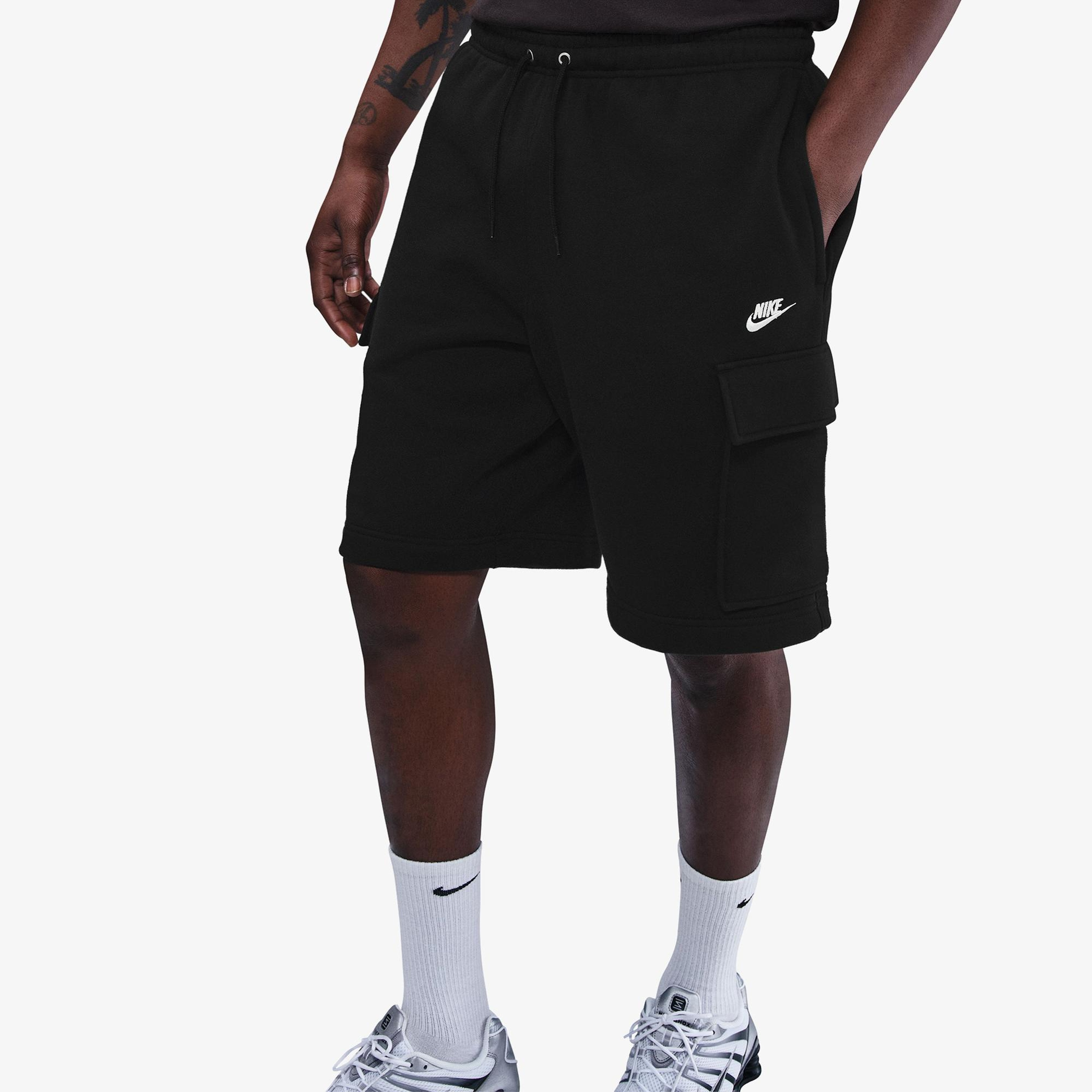 Nike Club Cargo Erkek Siyah Şort